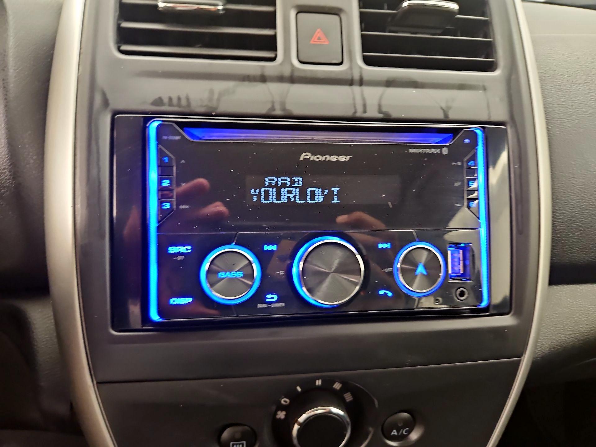 Thumbnail: 2015 Nissan Versa - 14