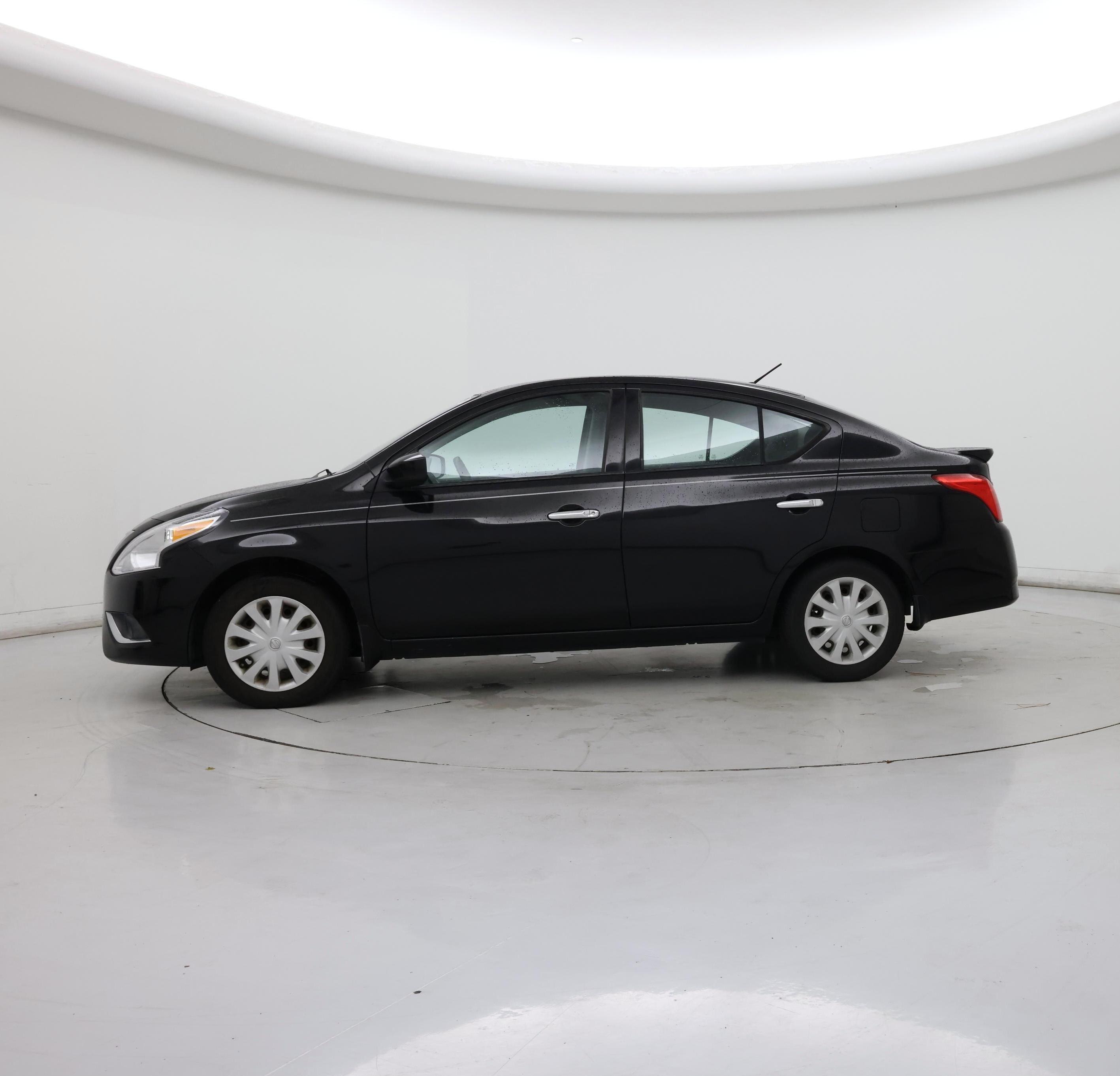 Thumbnail: 2015 Nissan Versa - 3
