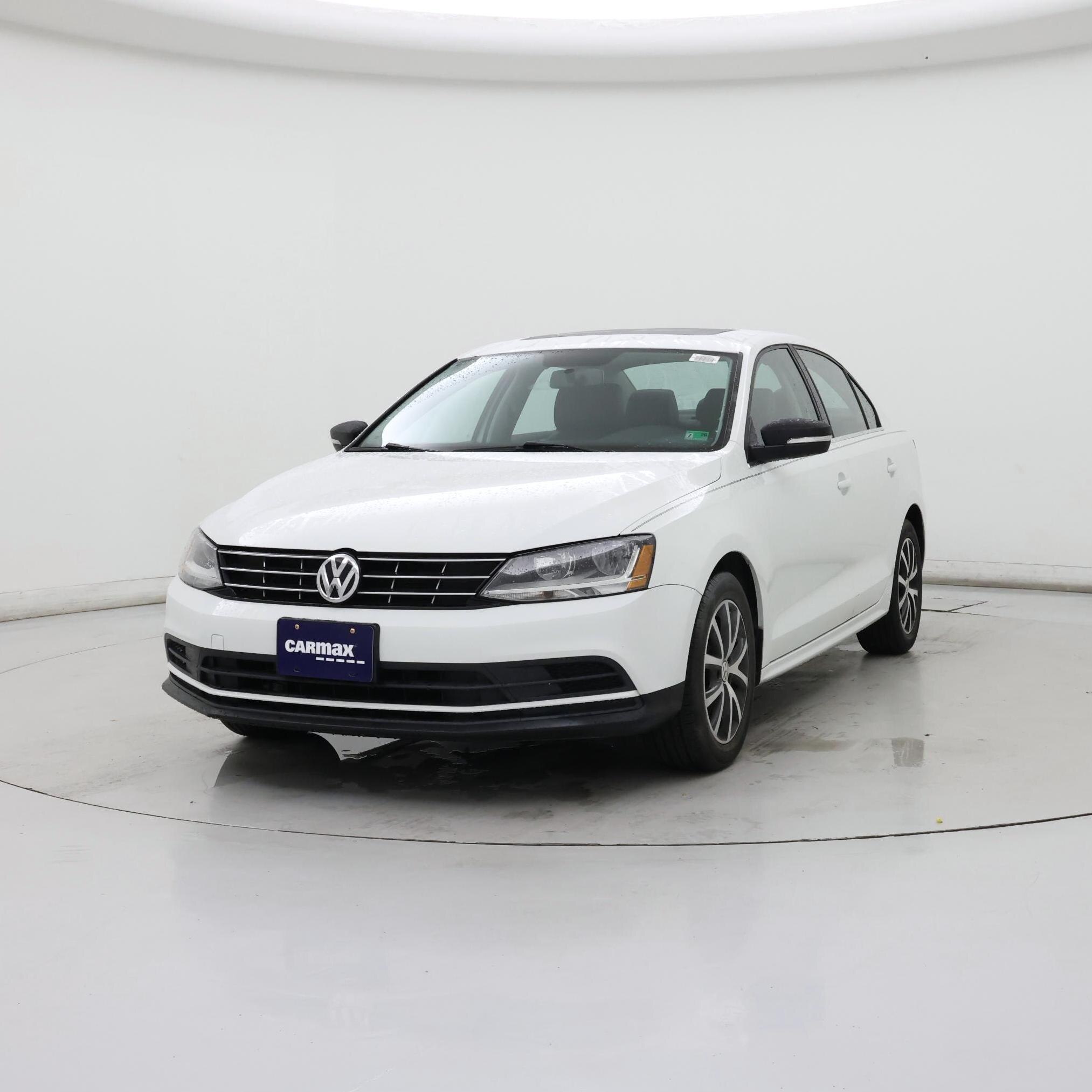 Thumbnail: 2018 Volkswagen Jetta - 4