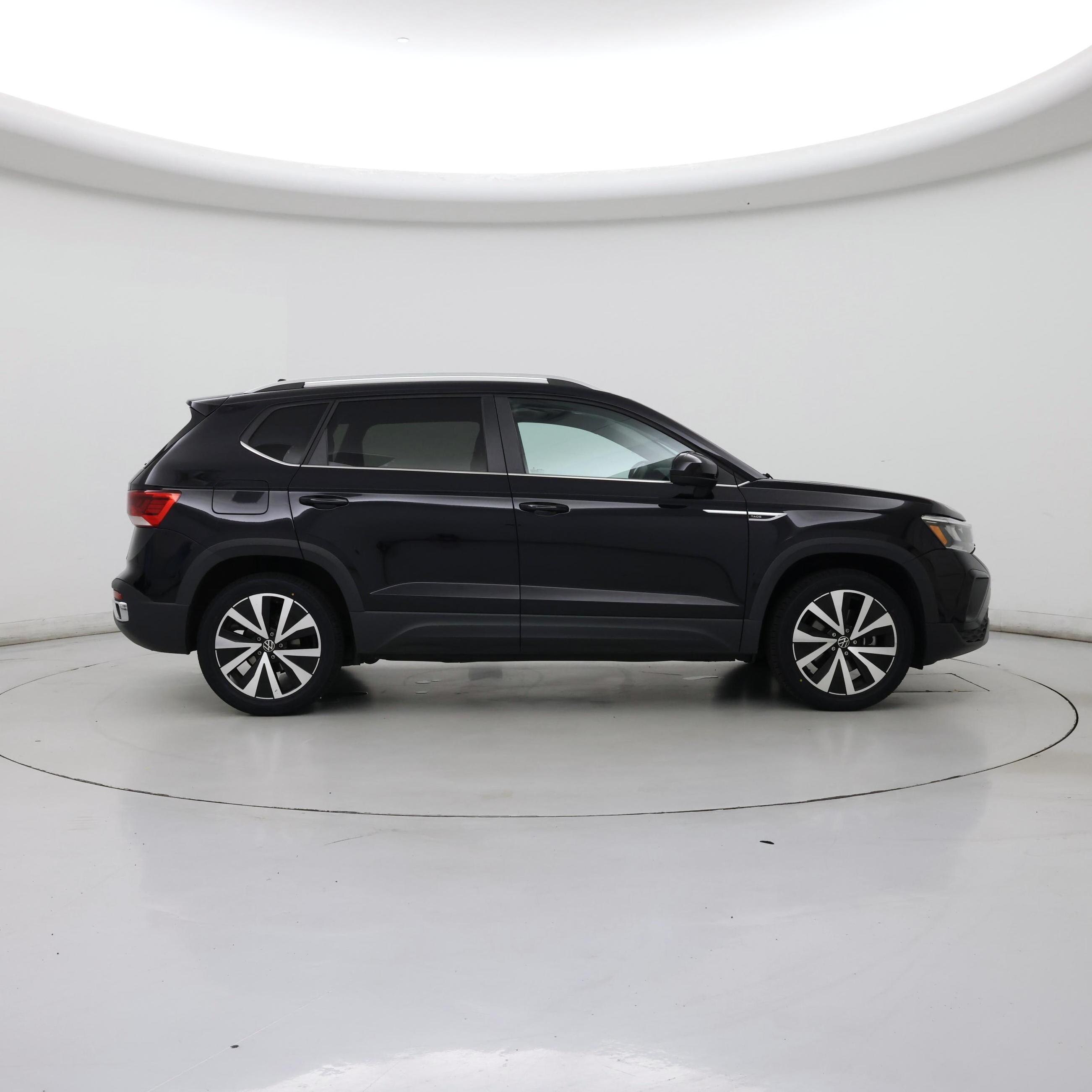 Thumbnail: 2022 Volkswagen Taos - 7