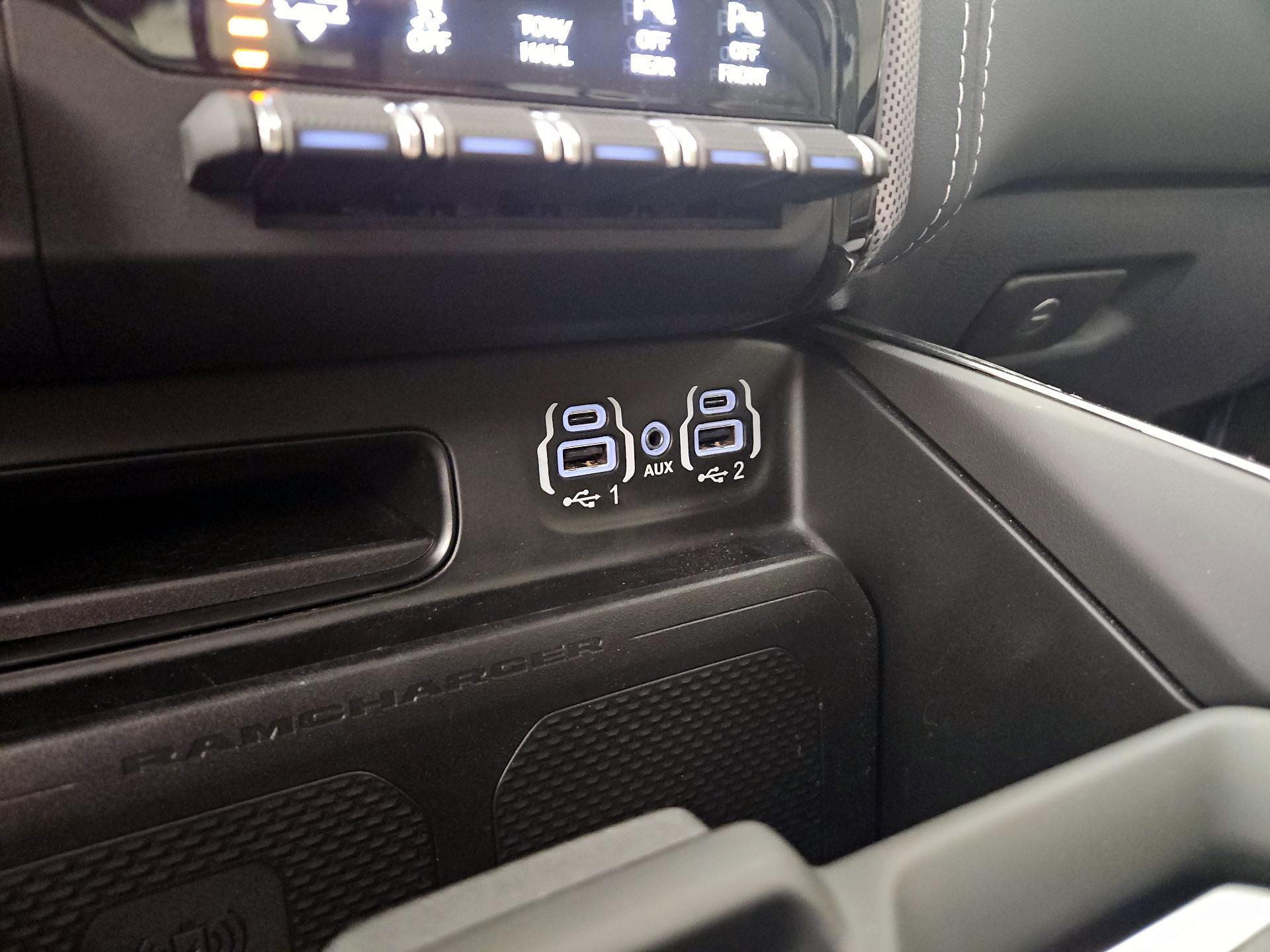 Thumbnail: 2024 RAM 1500 - 19