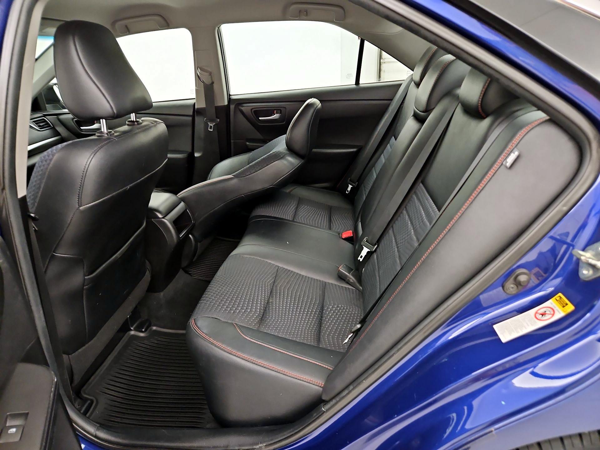 Thumbnail: 2015 Toyota Camry - 20
