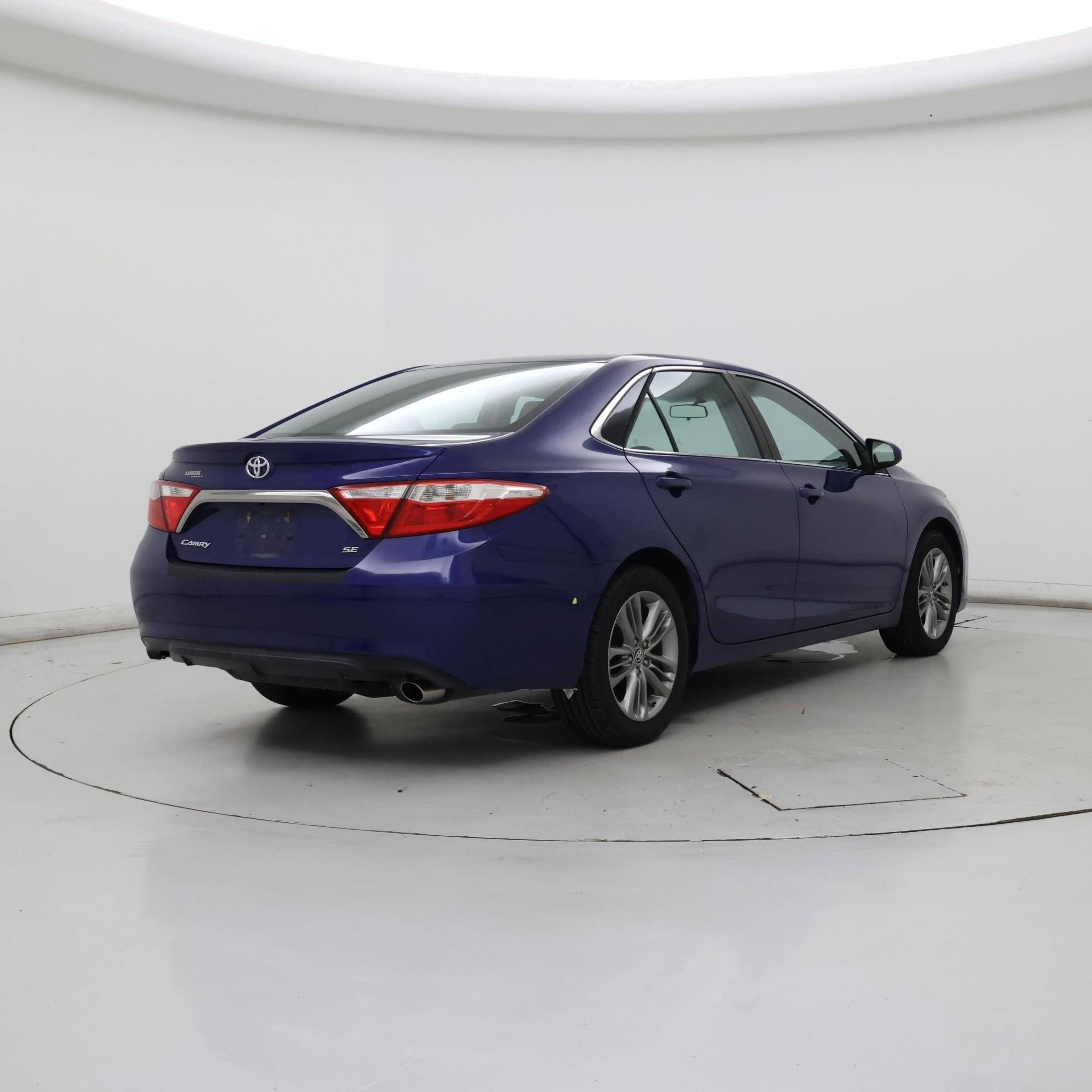 Thumbnail: 2015 Toyota Camry - 8