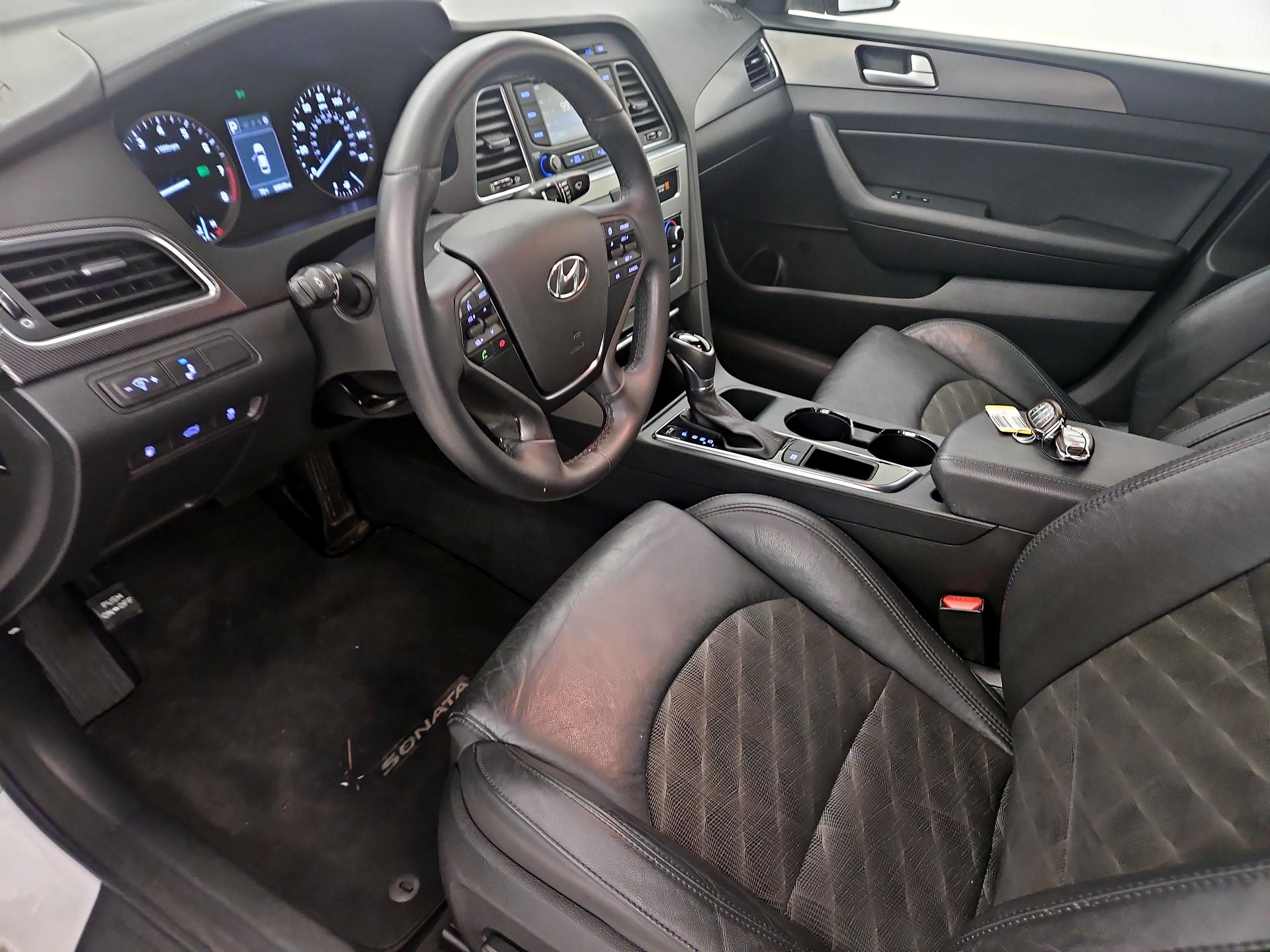 Thumbnail: 2015 Hyundai Sonata - 11