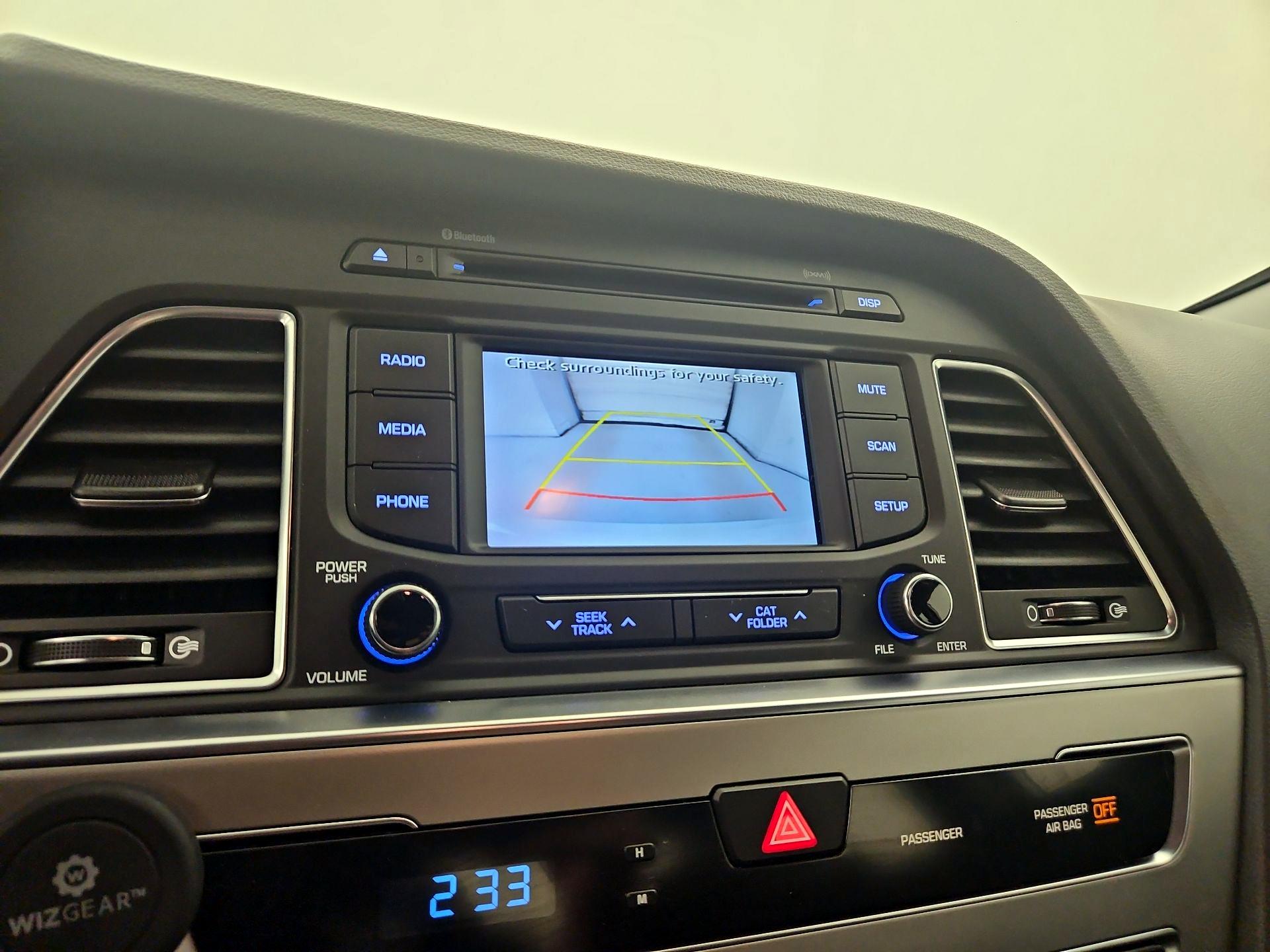 Thumbnail: 2015 Hyundai Sonata - 14