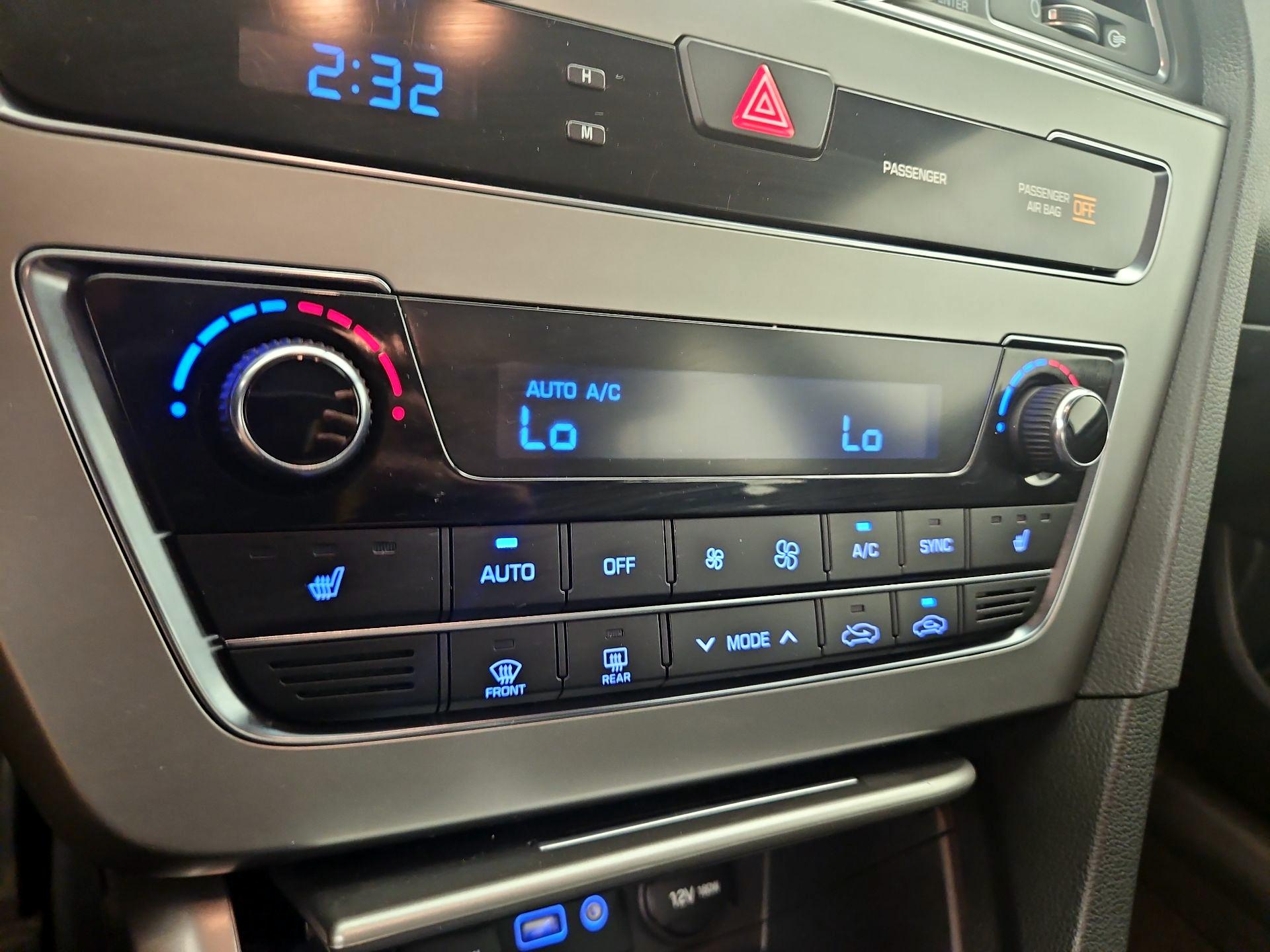 Thumbnail: 2015 Hyundai Sonata - 16