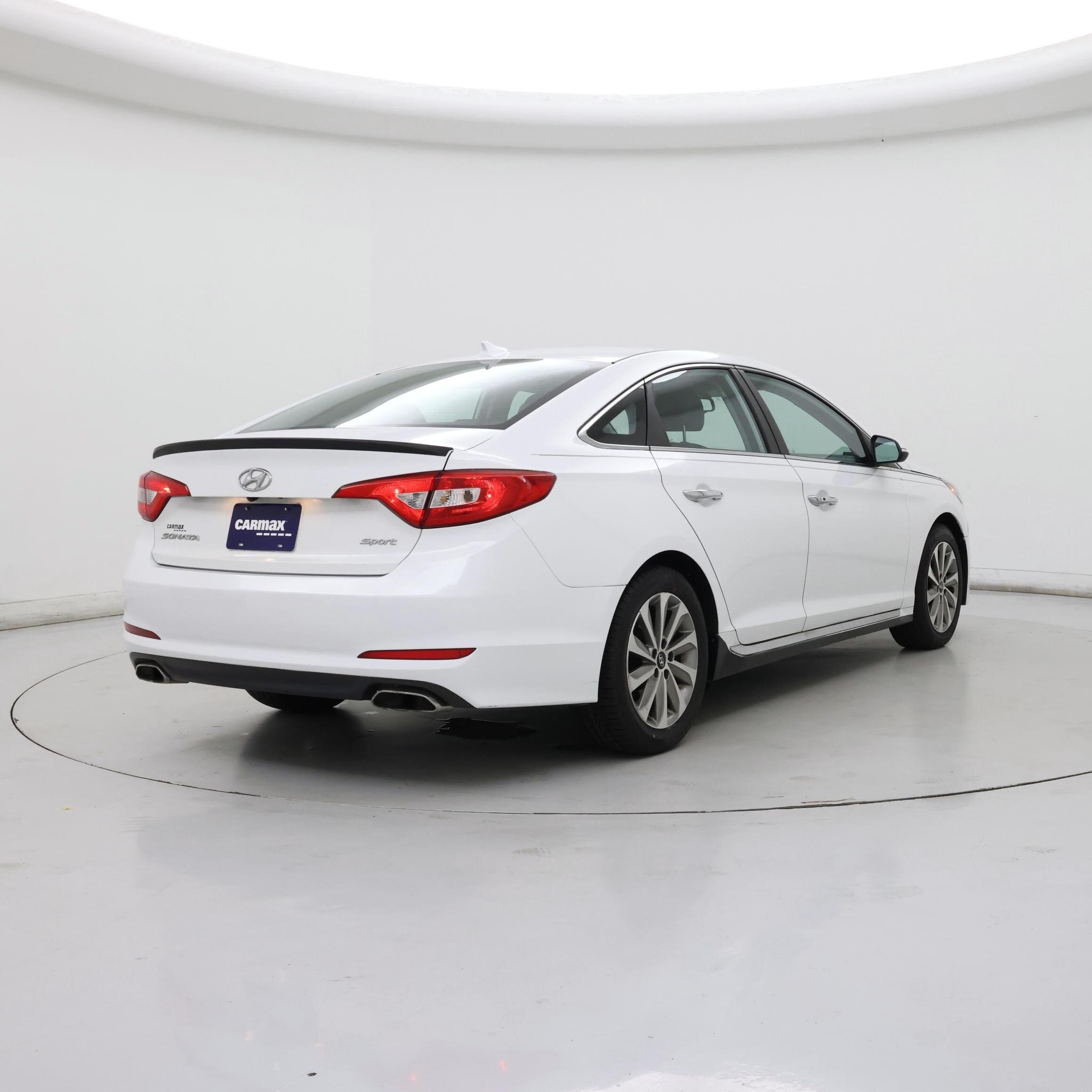 Thumbnail: 2015 Hyundai Sonata - 8