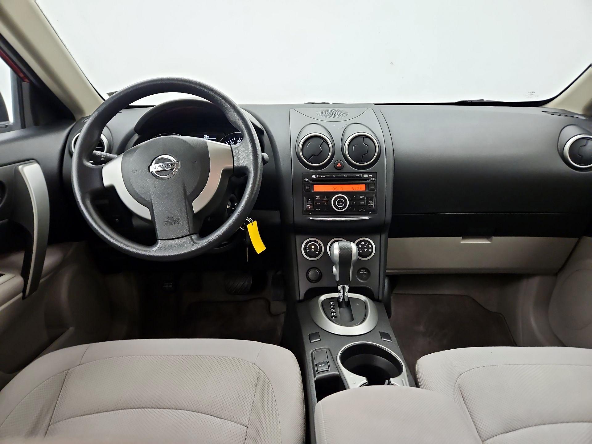 Thumbnail: 2015 Nissan Rogue - 9