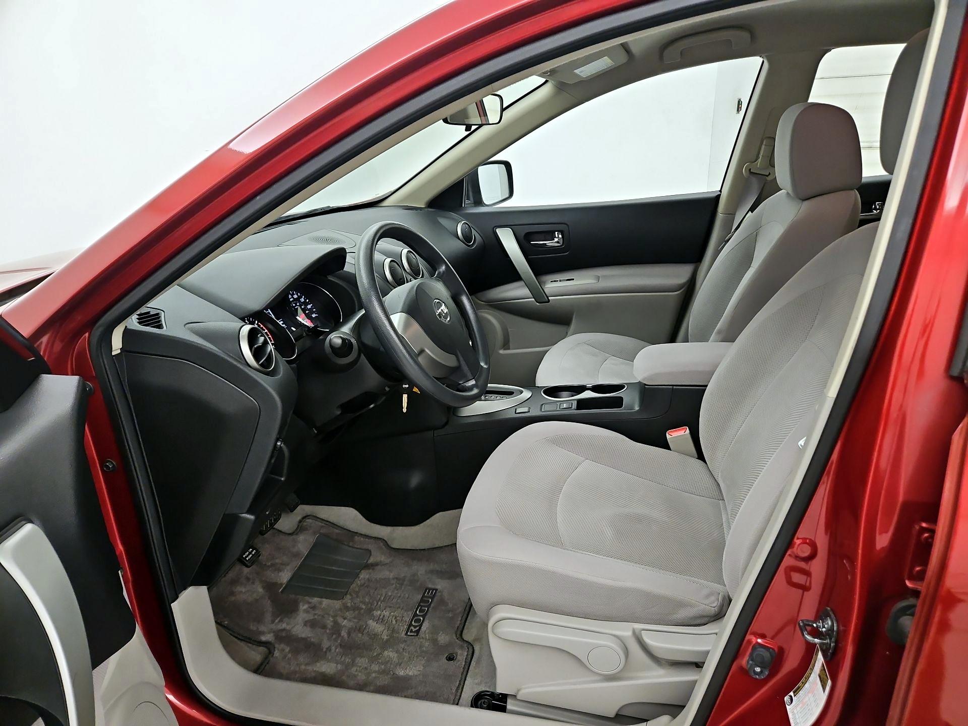 Thumbnail: 2015 Nissan Rogue - 11