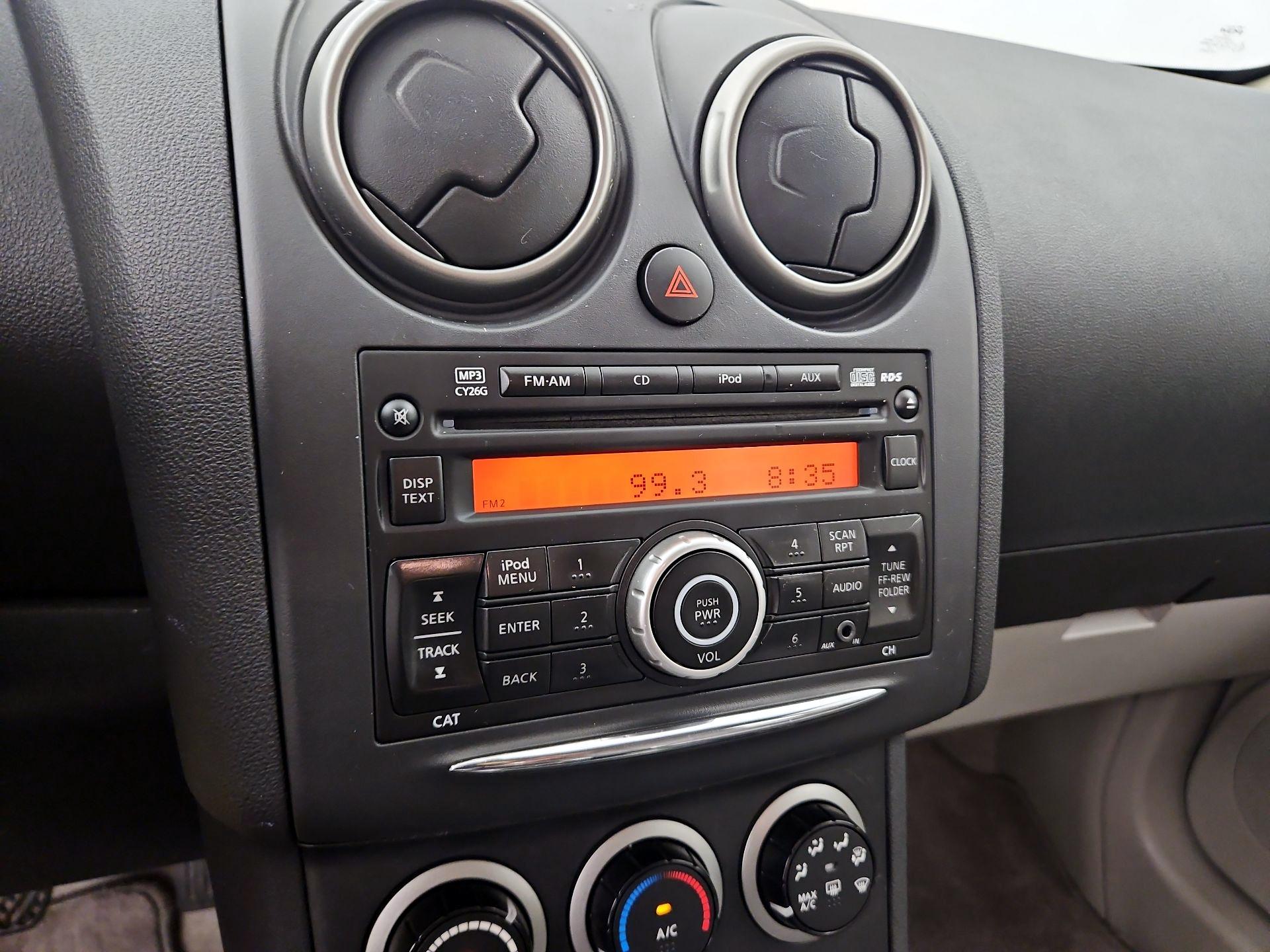 Thumbnail: 2015 Nissan Rogue - 14