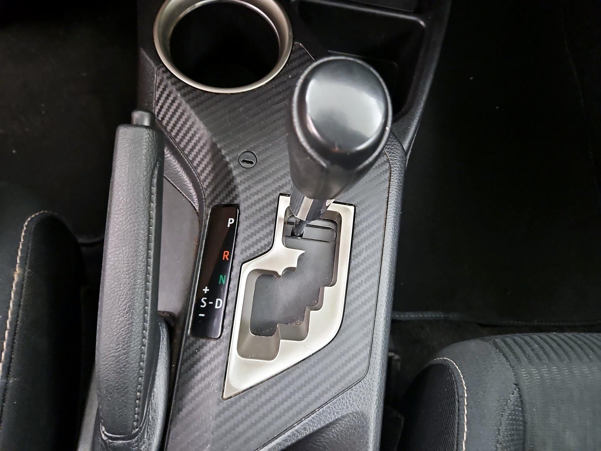 Thumbnail: 2013 Toyota RAV4 - 17