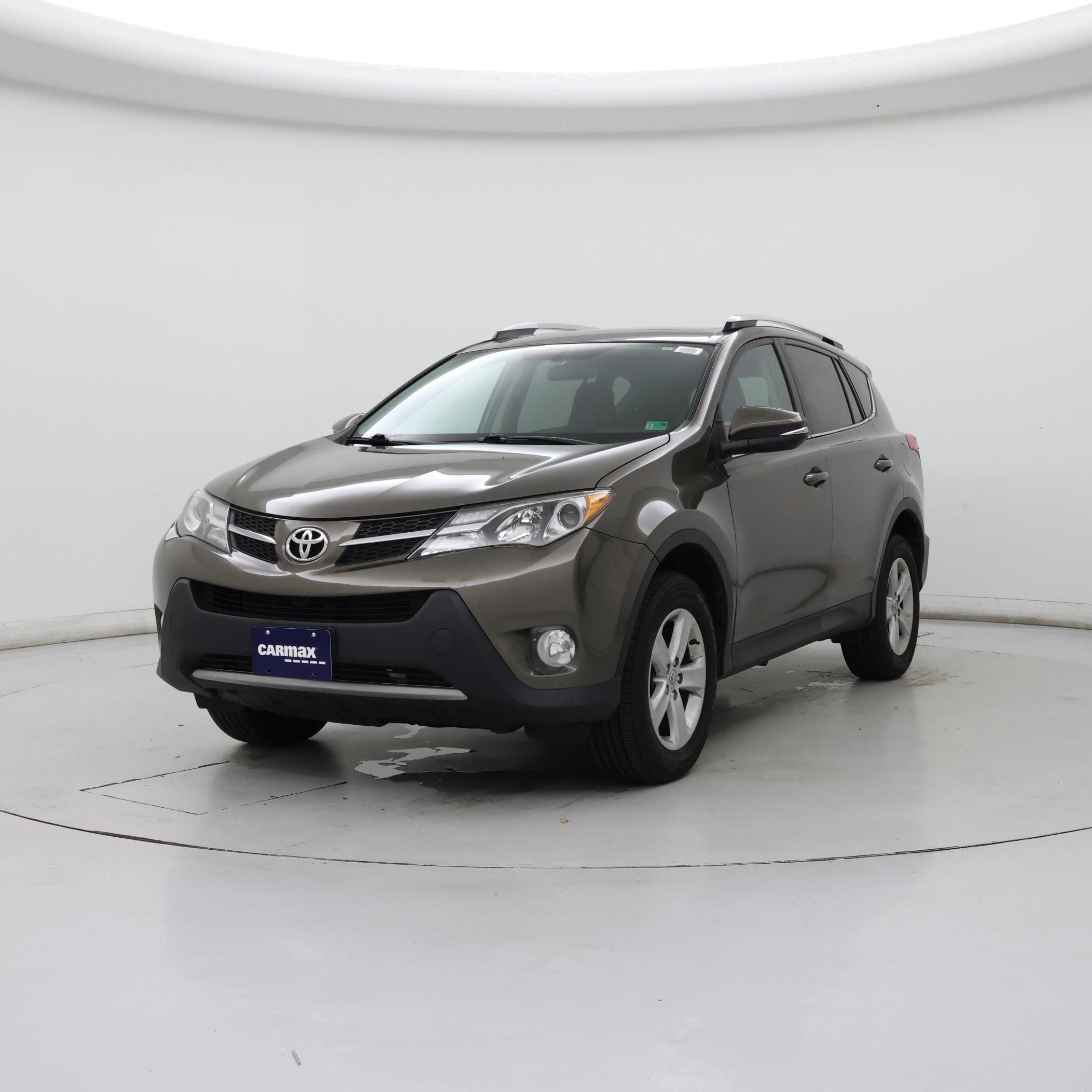 Thumbnail: 2013 Toyota RAV4 - 4