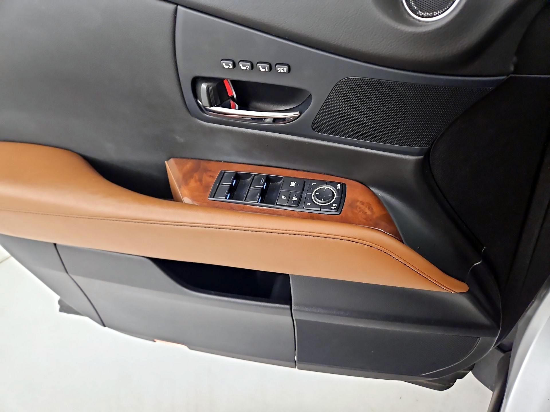 Thumbnail: 2013 Lexus RX - 12