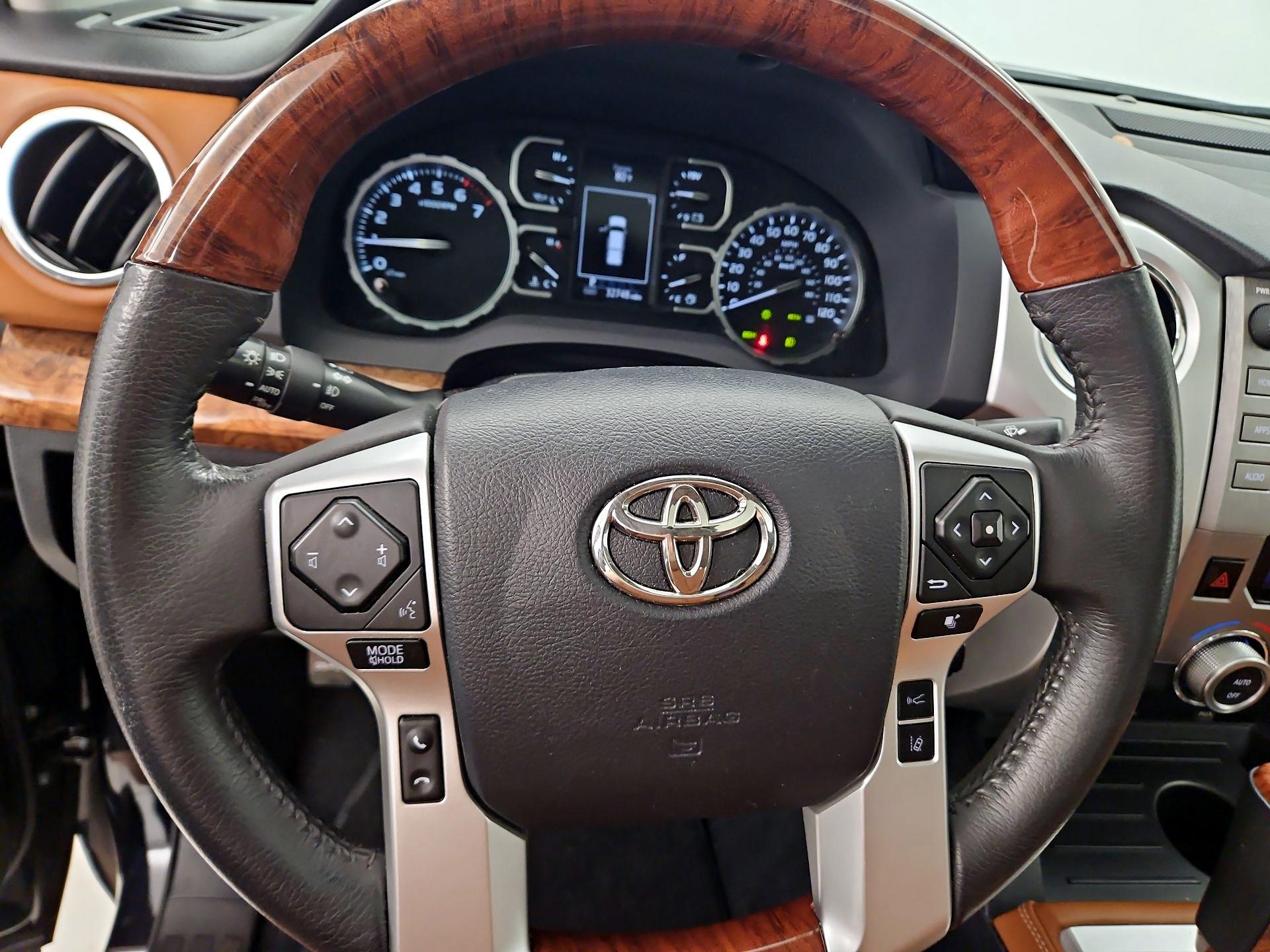 Thumbnail: 2018 Toyota Tundra - 10