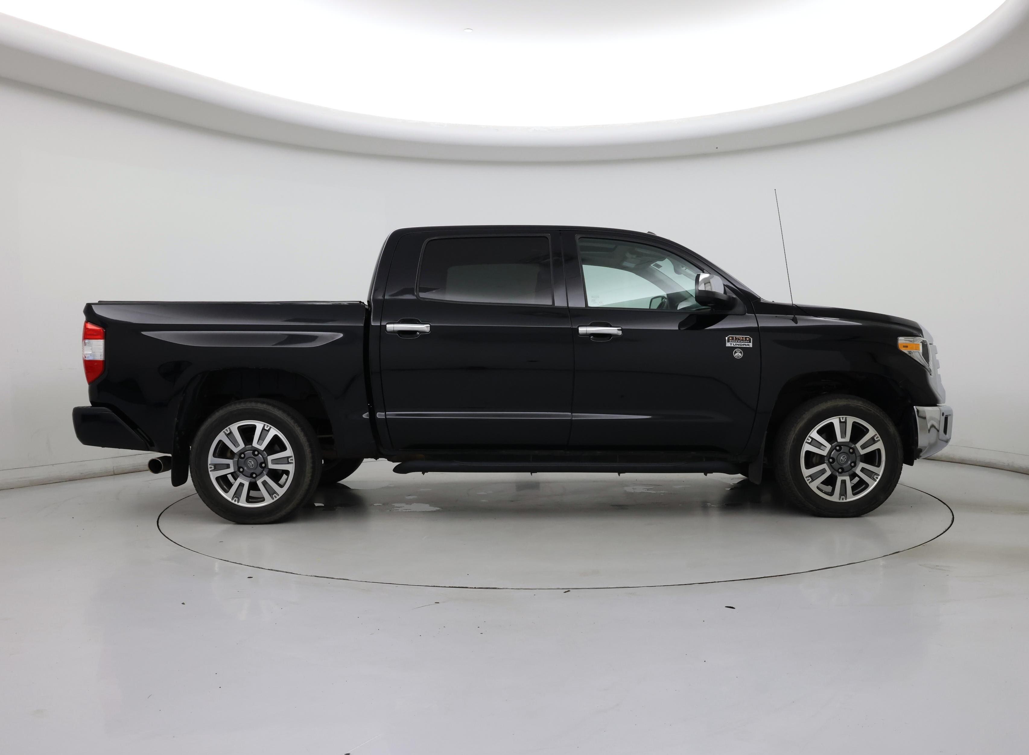 Thumbnail: 2018 Toyota Tundra - 7