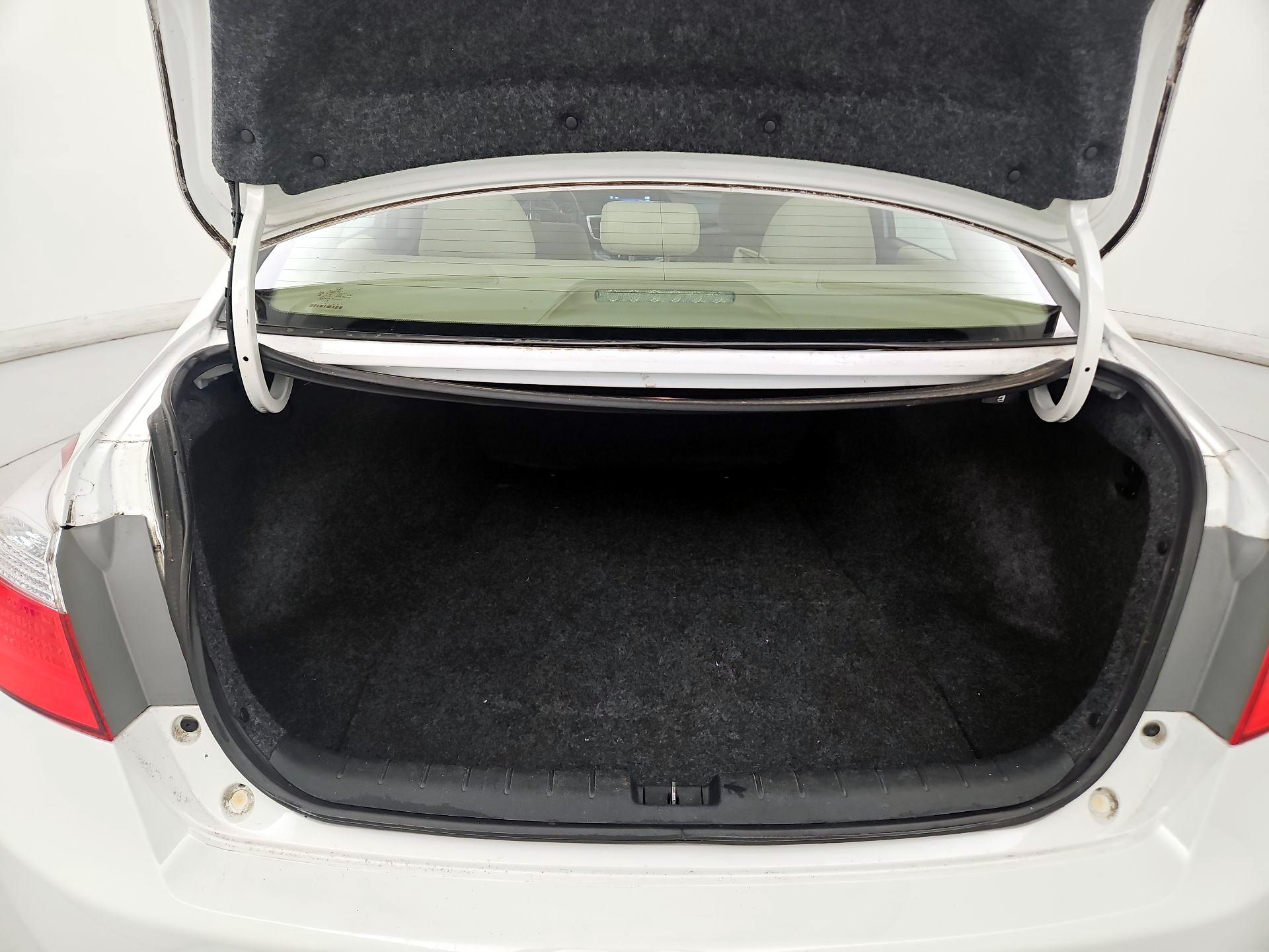Thumbnail: 2013 Honda Accord - 20