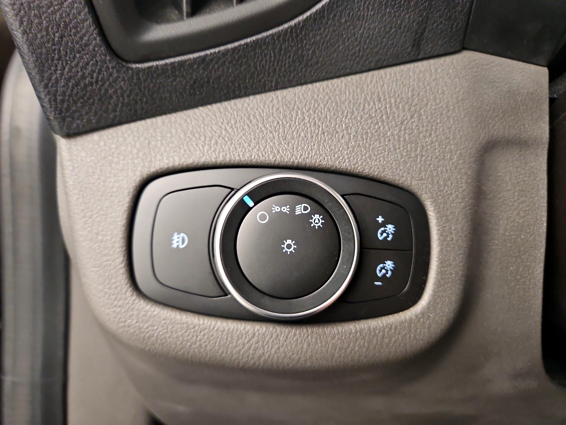 Thumbnail: 2020 Ford Transit Series - 13