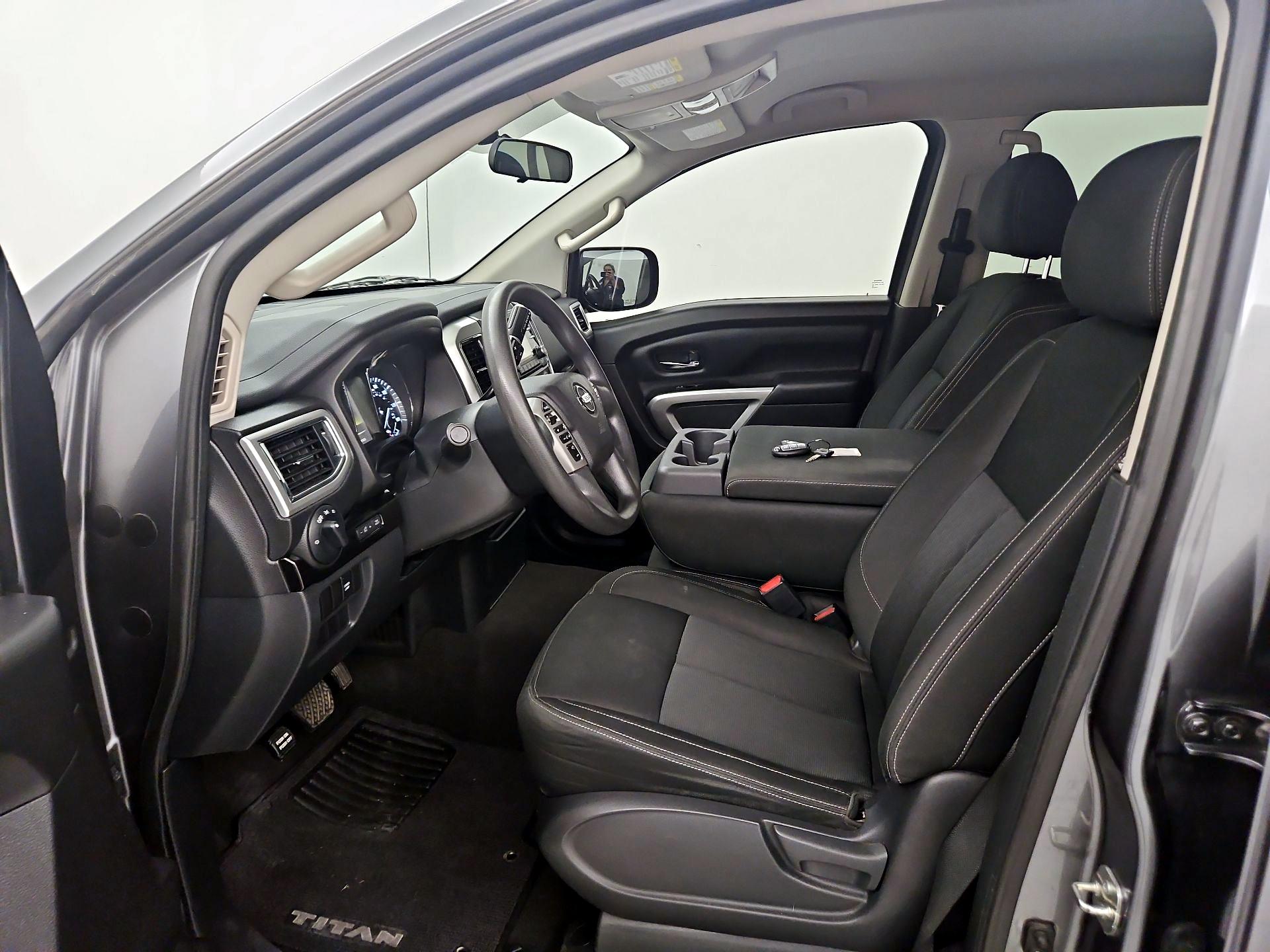 Thumbnail: 2017 Nissan Titan - 11