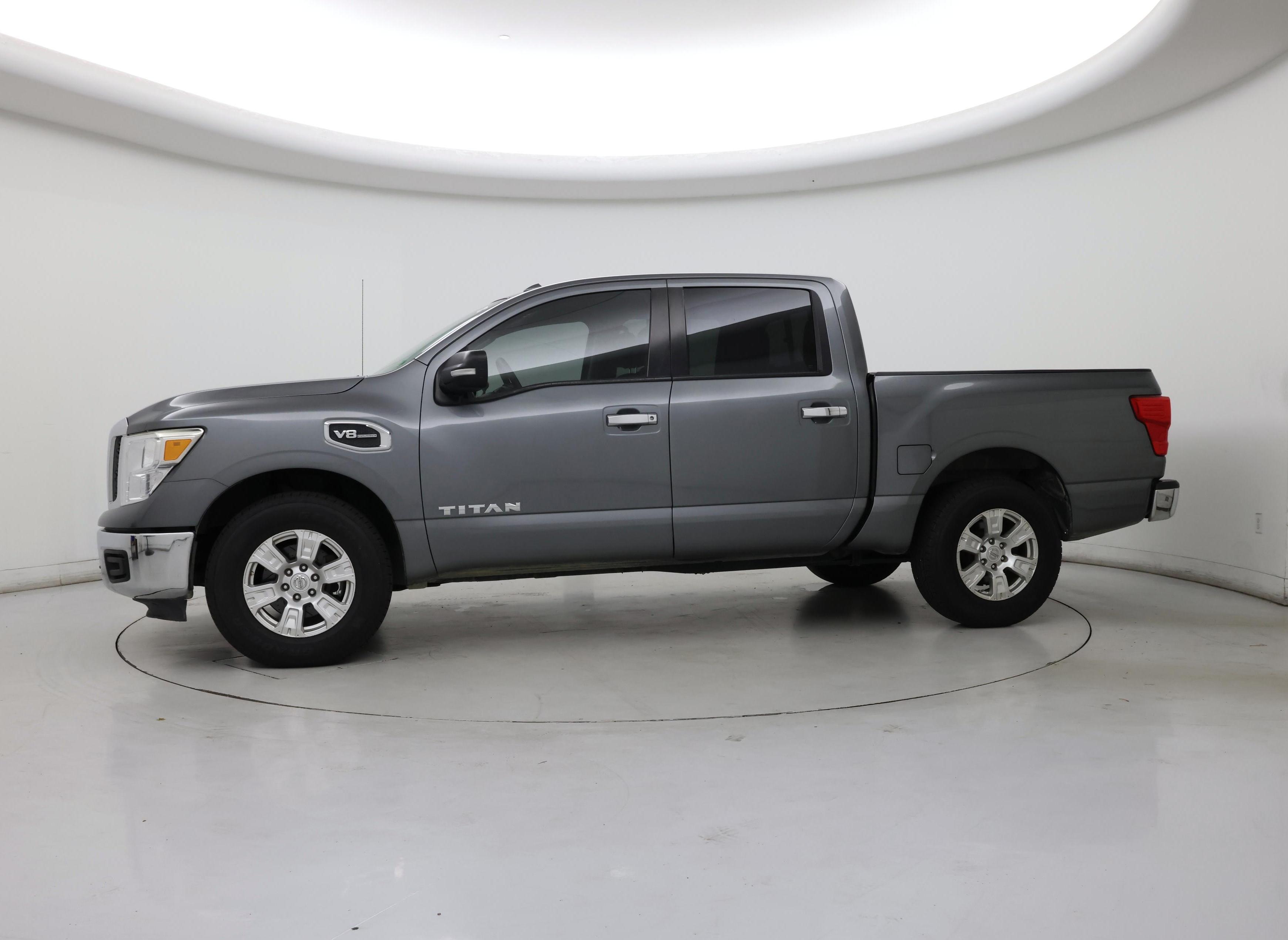 Thumbnail: 2017 Nissan Titan - 3