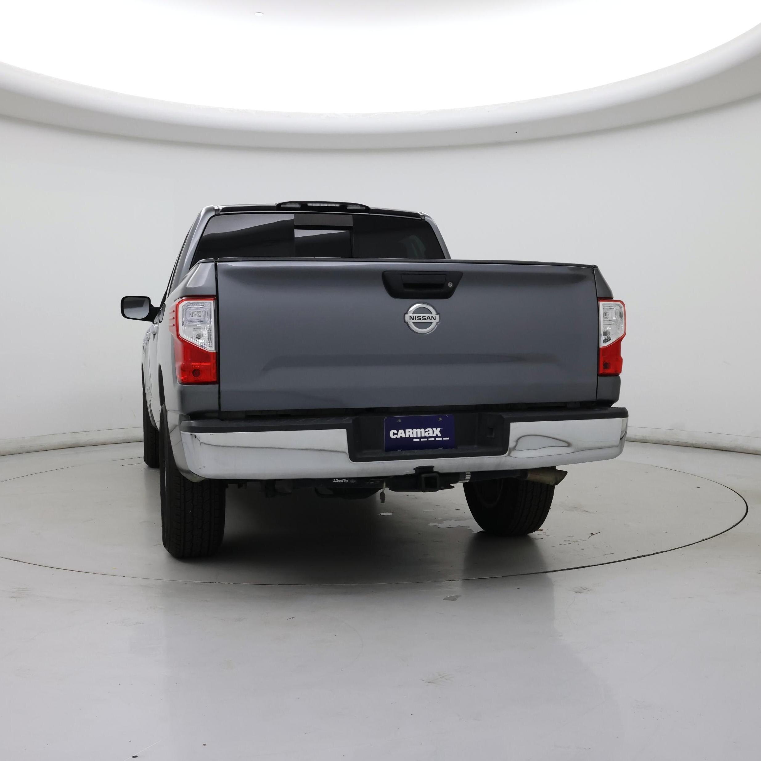 Thumbnail: 2017 Nissan Titan - 6