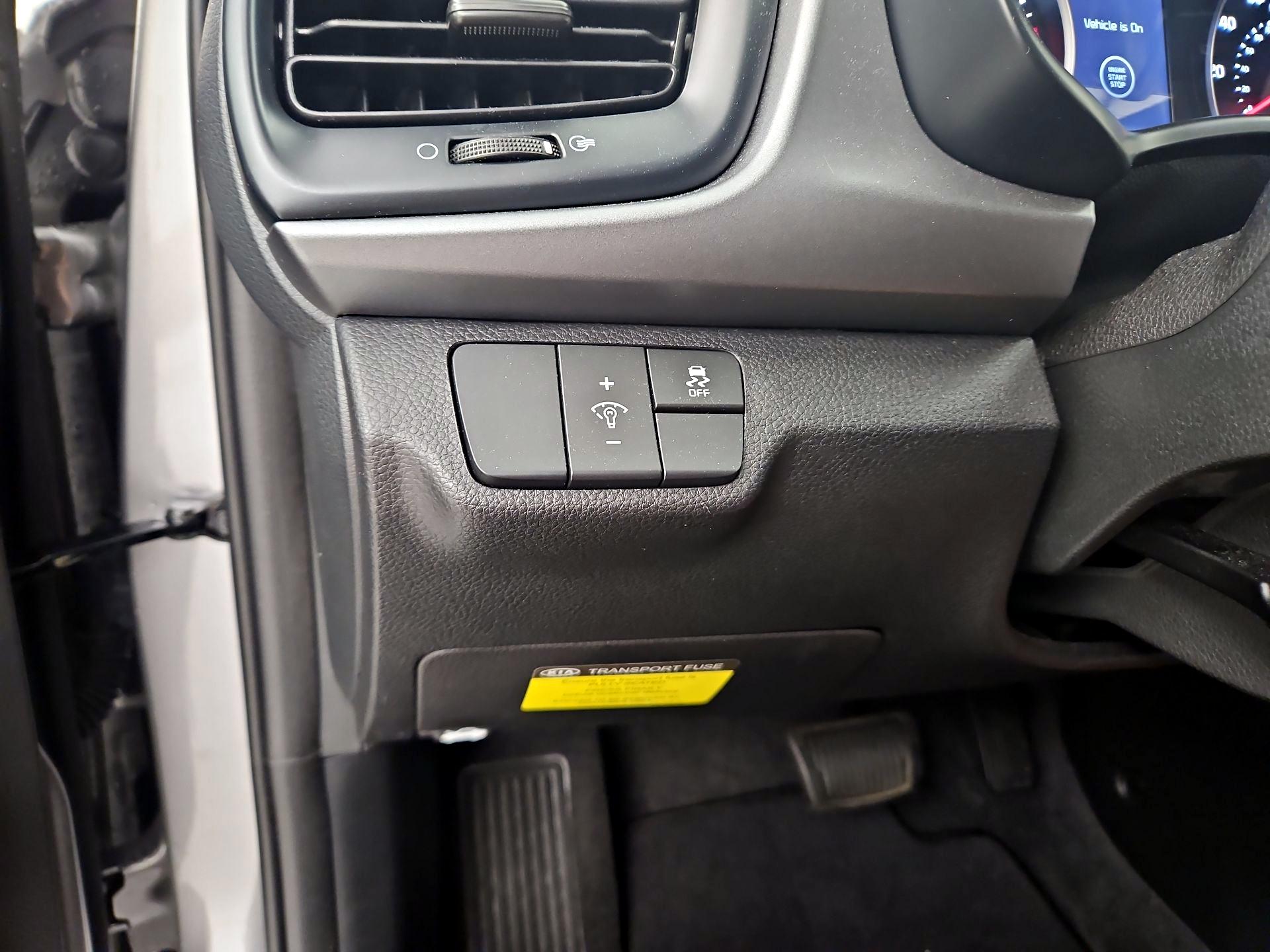Thumbnail: 2021 Kia Rio - 13