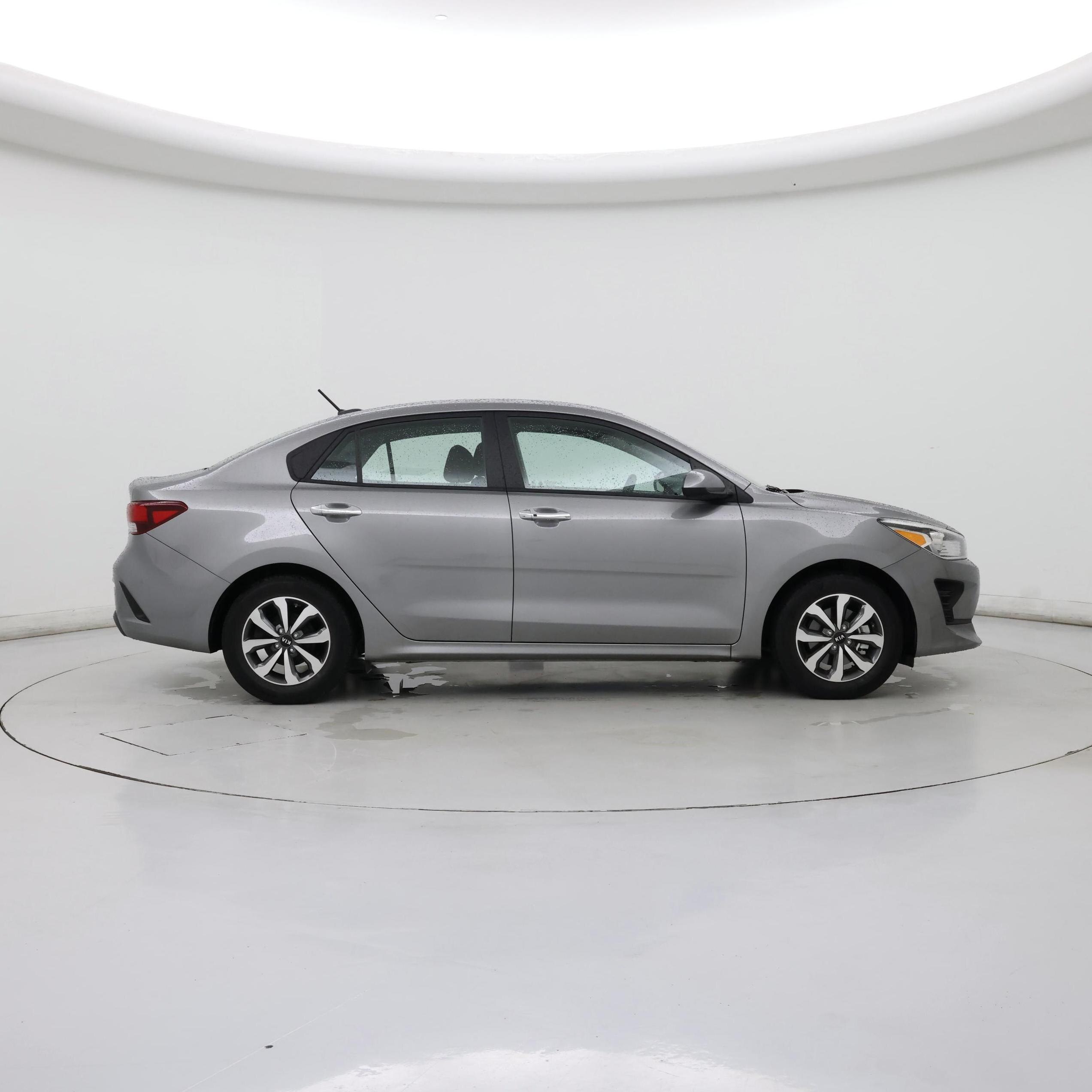 Thumbnail: 2021 Kia Rio - 7