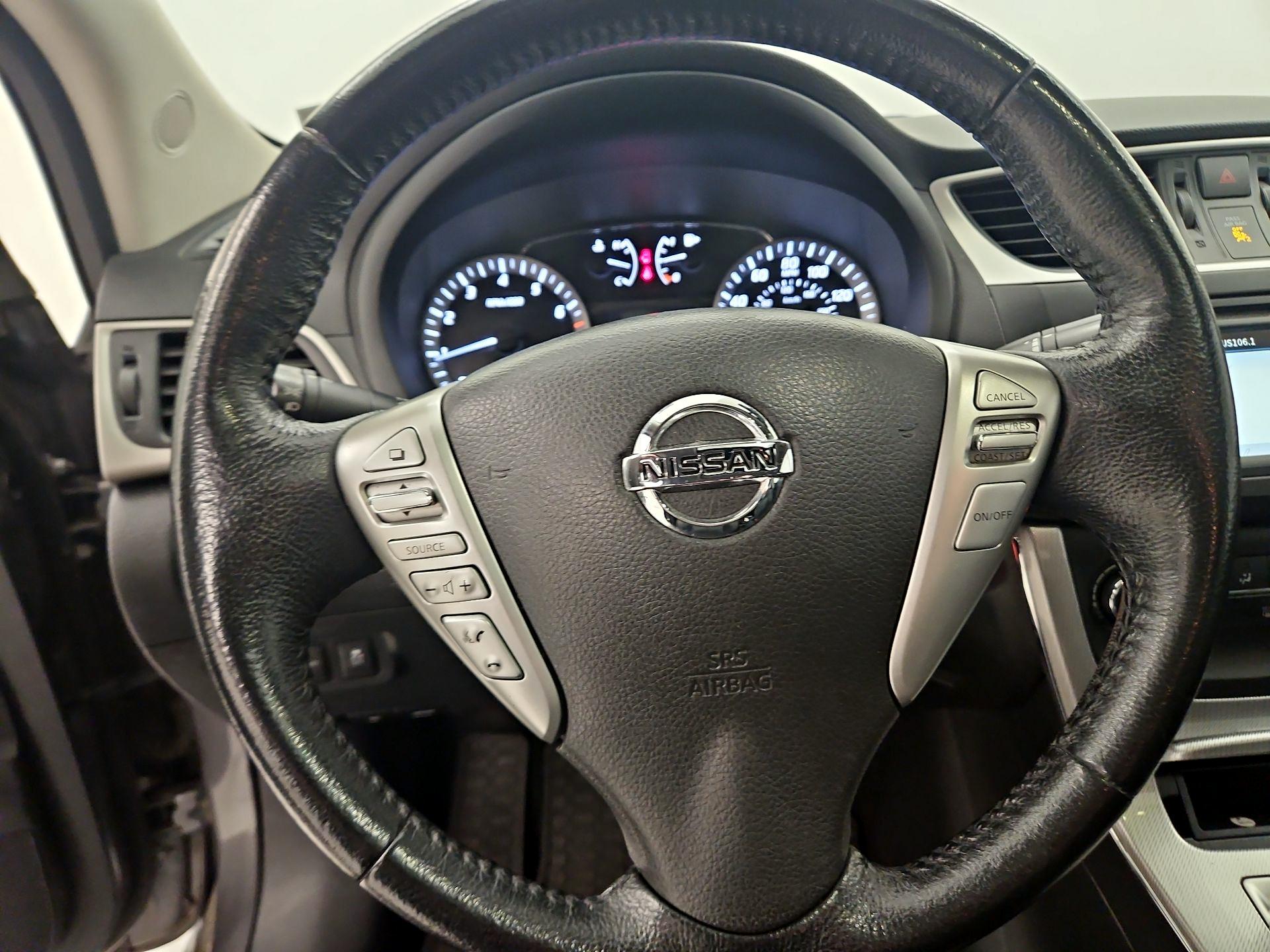 Thumbnail: 2015 Nissan Sentra - 10