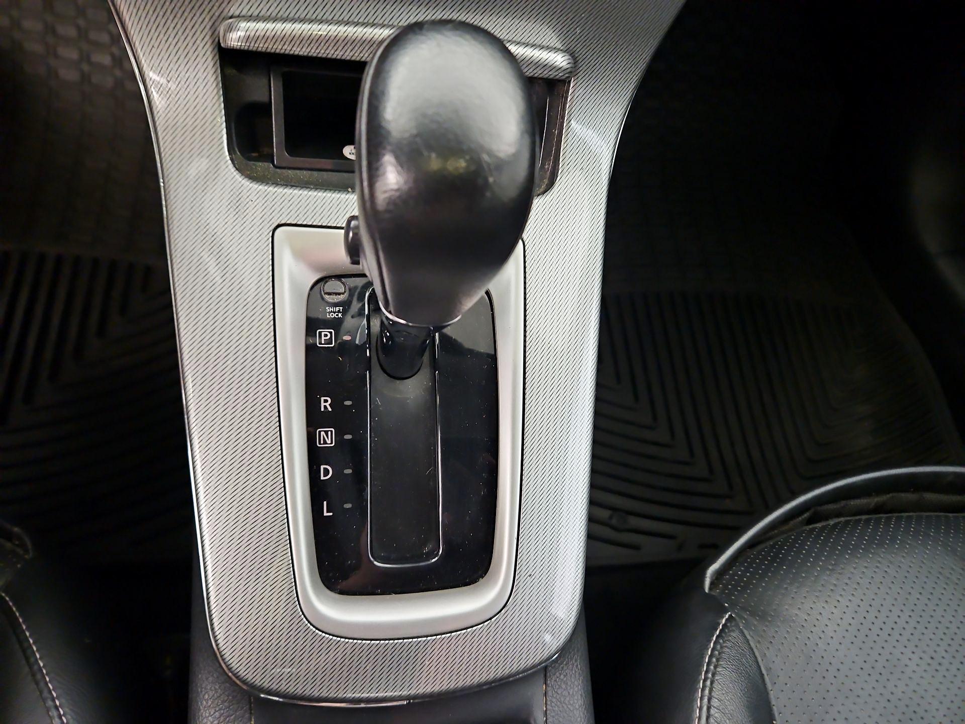 Thumbnail: 2015 Nissan Sentra - 18