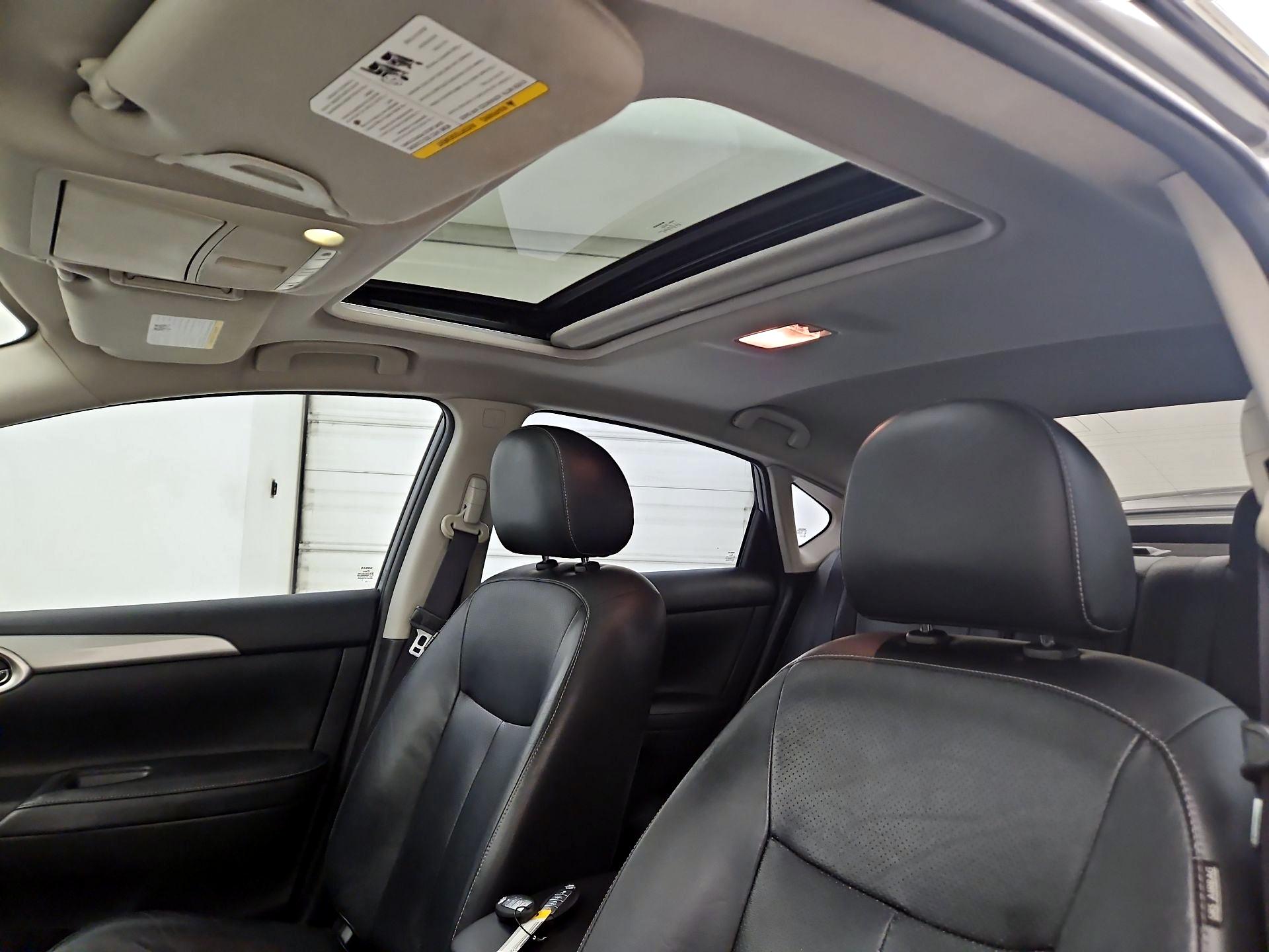 Thumbnail: 2015 Nissan Sentra - 20