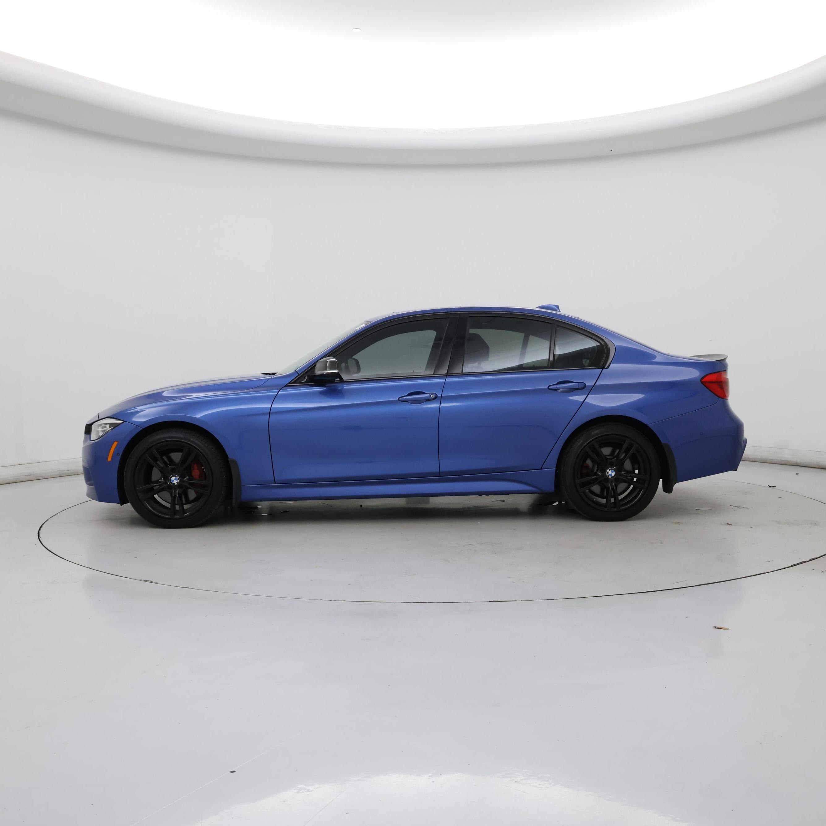 Thumbnail: 2017 BMW 3 Series - 3