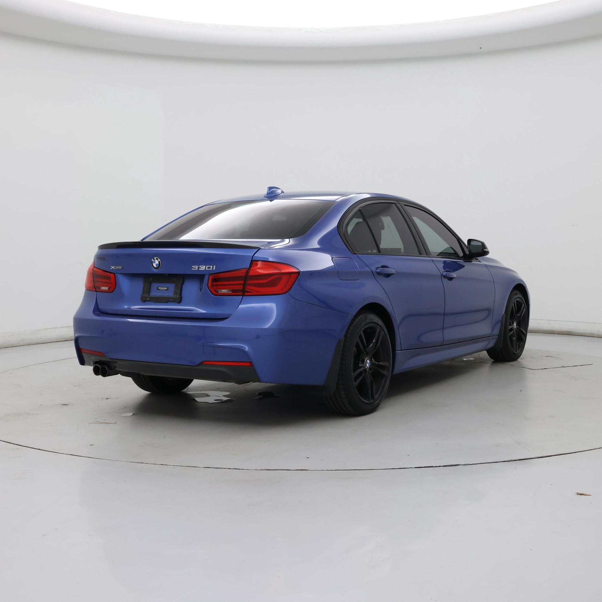 Thumbnail: 2017 BMW 3 Series - 8