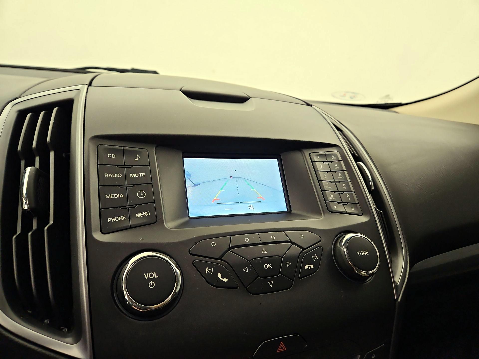 Thumbnail: 2021 Ford Edge - 14