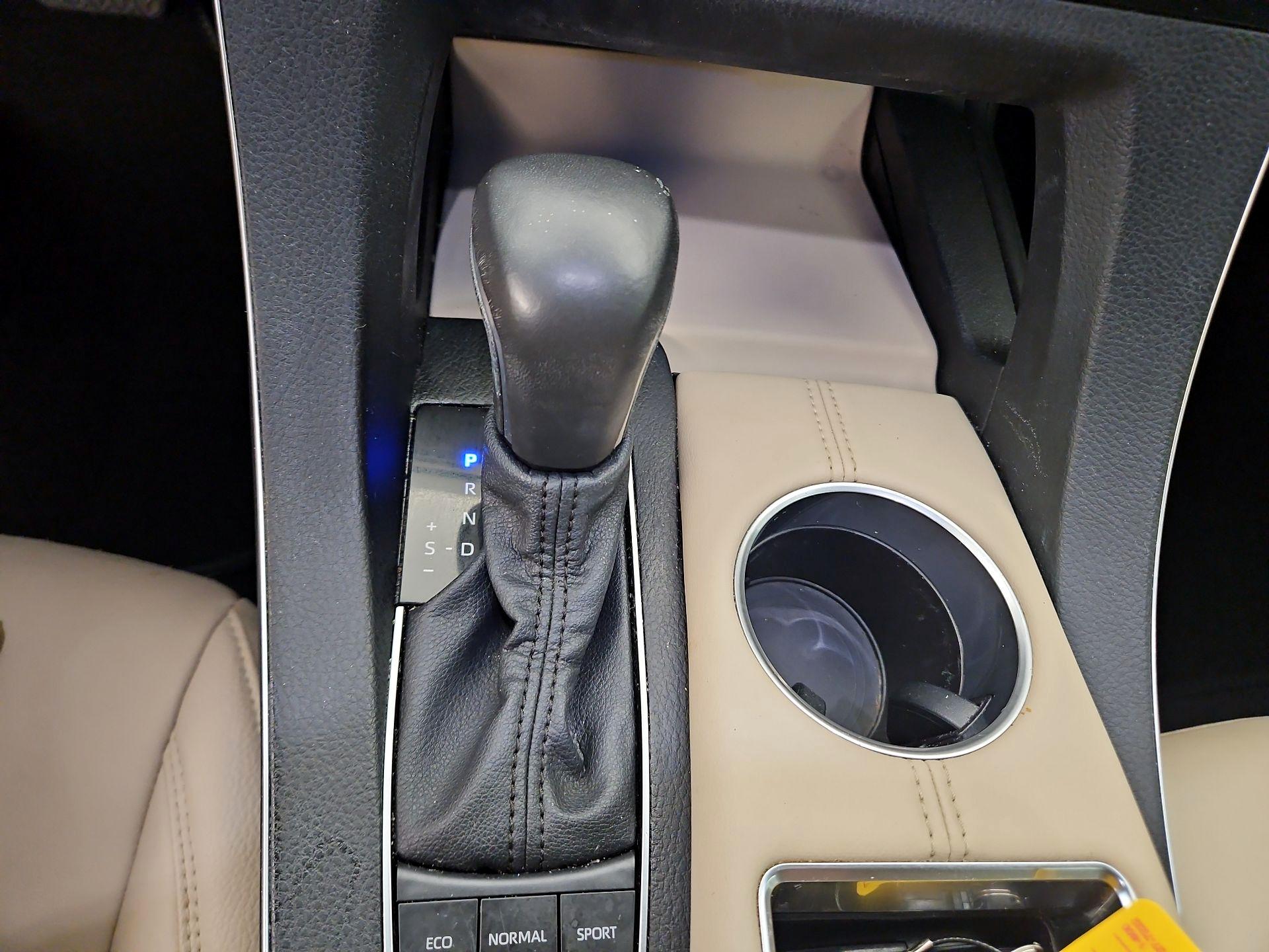 Thumbnail: 2022 Toyota Avalon - 17