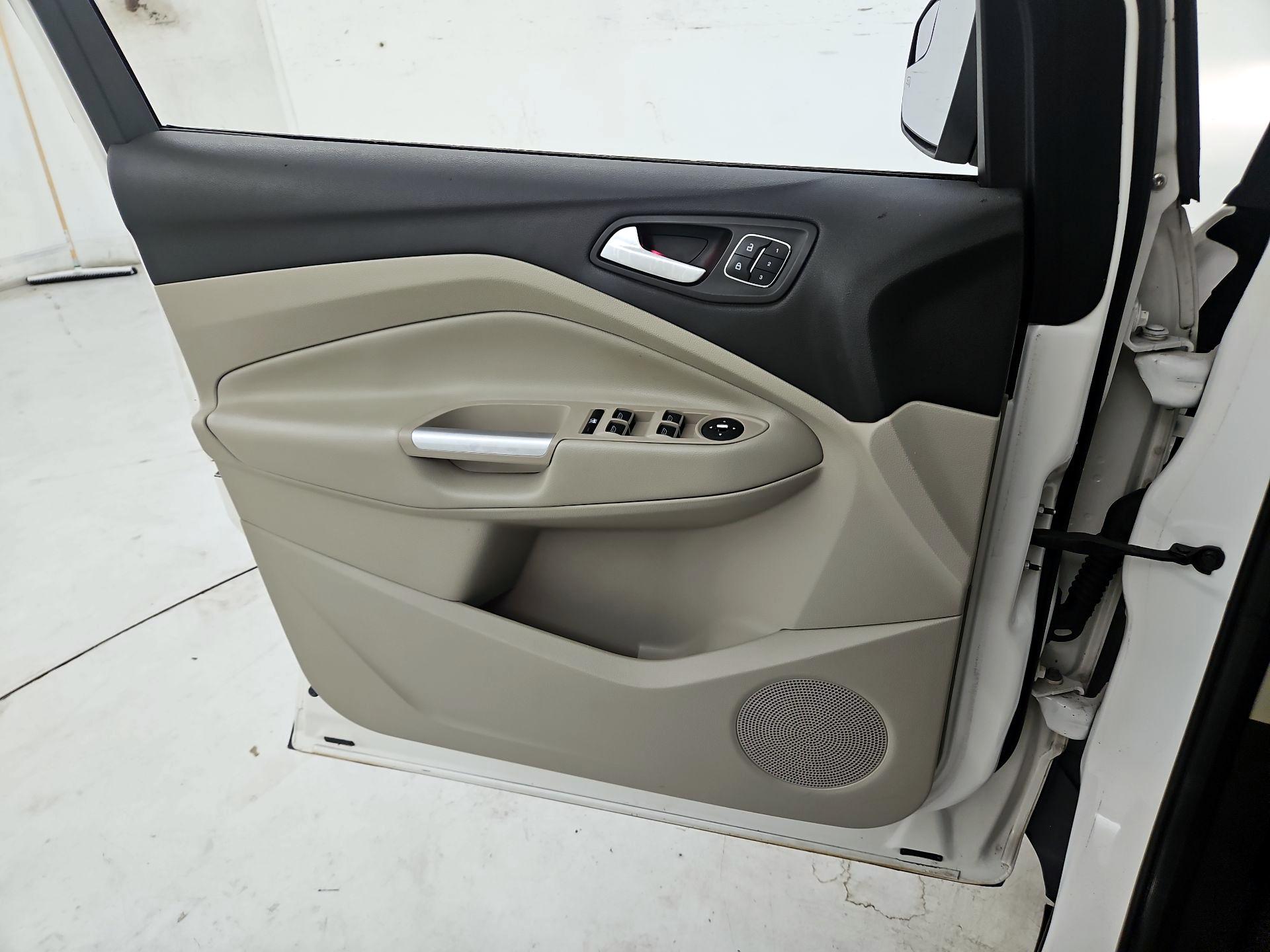 Thumbnail: 2014 Ford Escape - 12