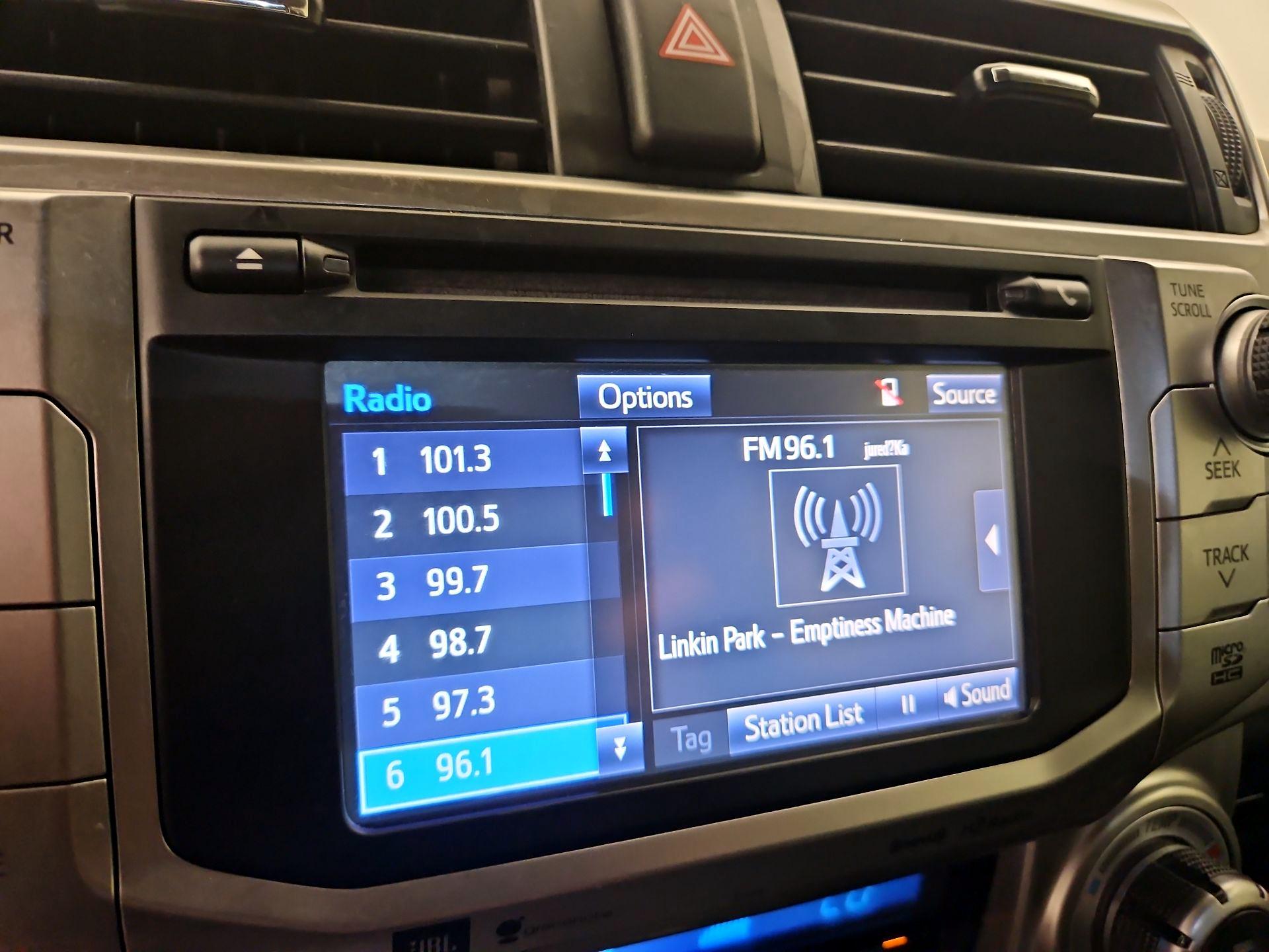 Thumbnail: 2019 Toyota 4Runner - 15