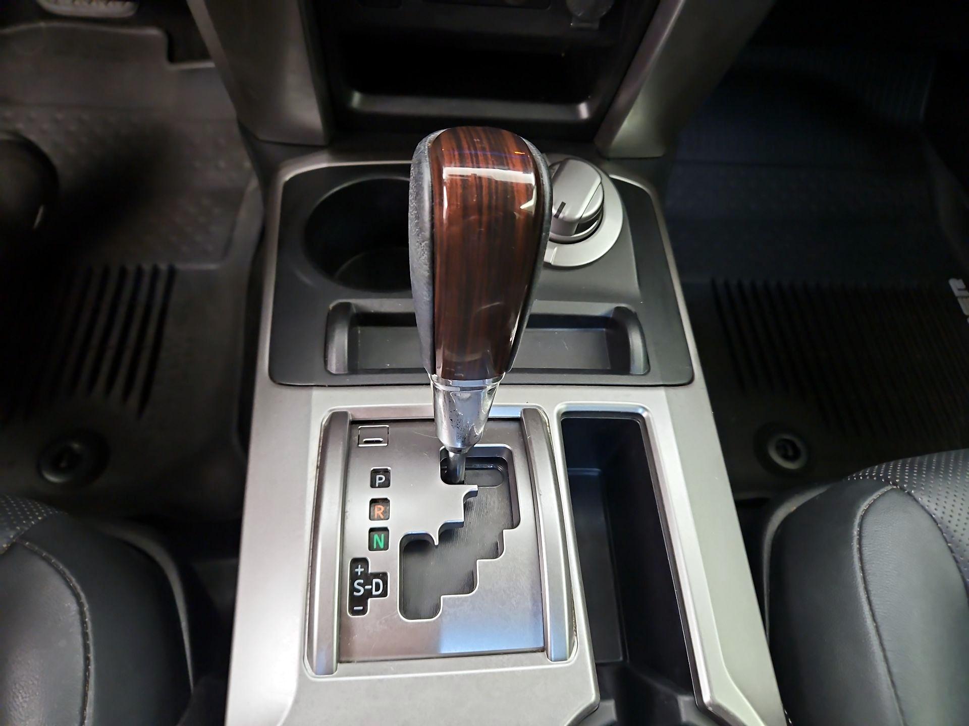 Thumbnail: 2019 Toyota 4Runner - 17