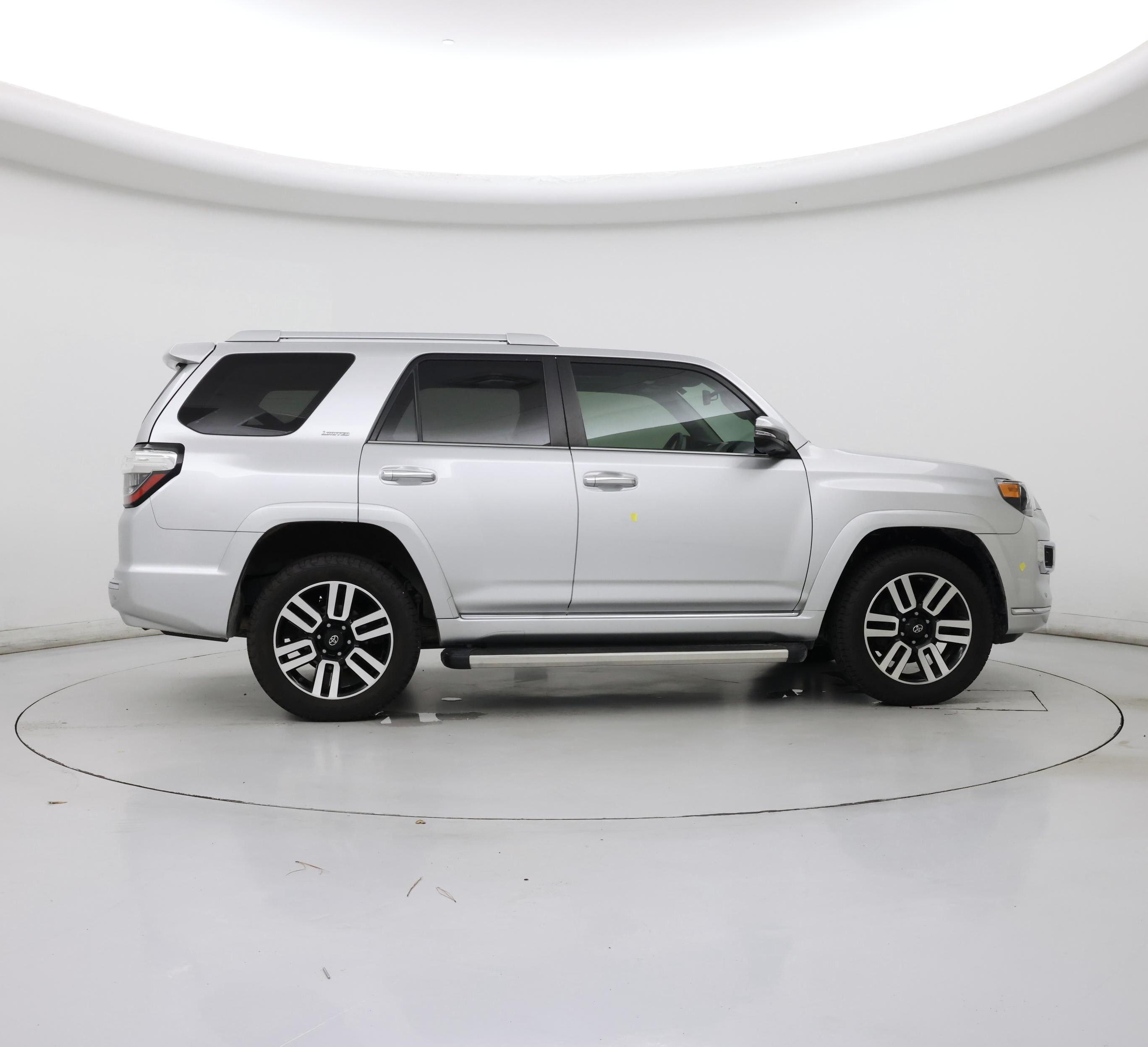 Thumbnail: 2019 Toyota 4Runner - 7