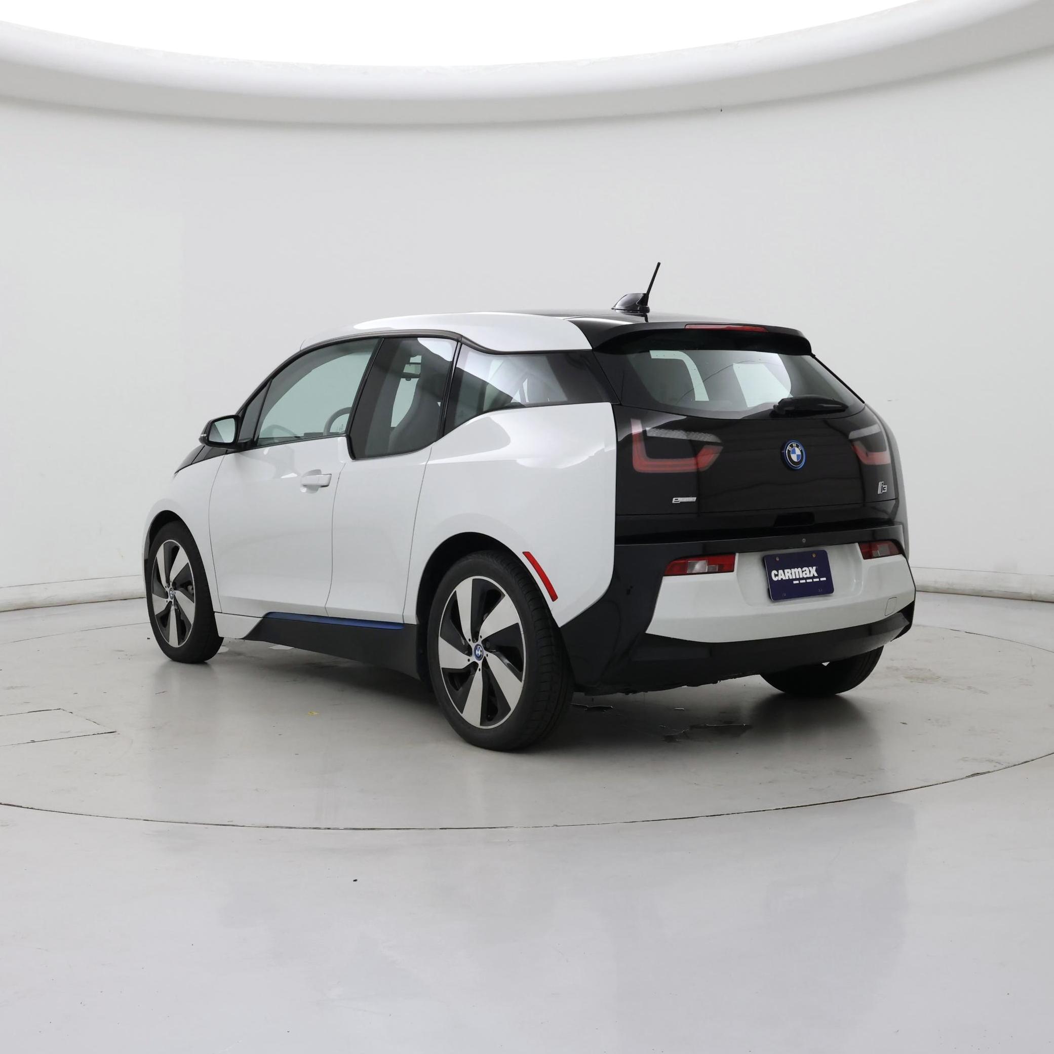 Thumbnail: 2017 BMW i3 - 2