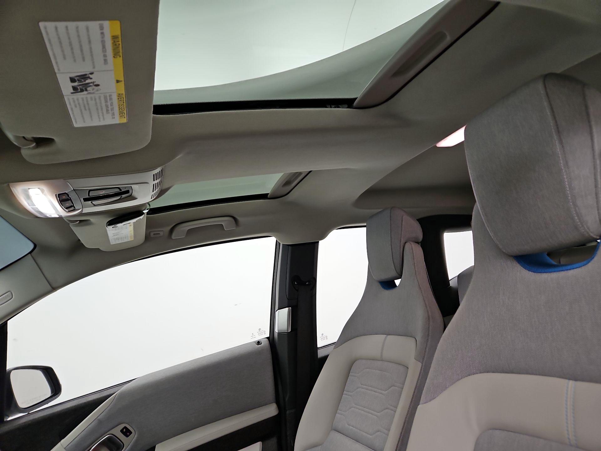 Thumbnail: 2017 BMW i3 - 20