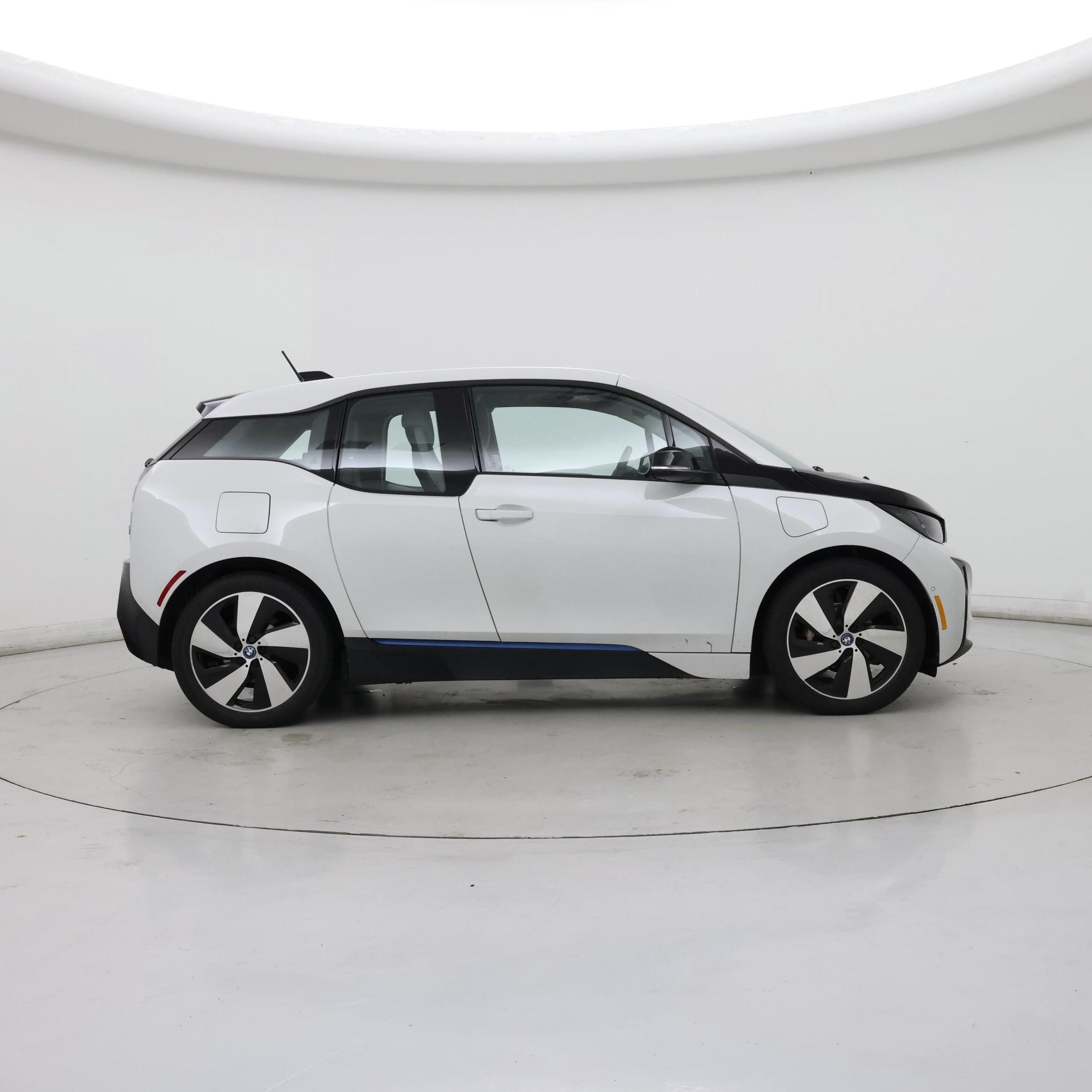 Thumbnail: 2017 BMW i3 - 7