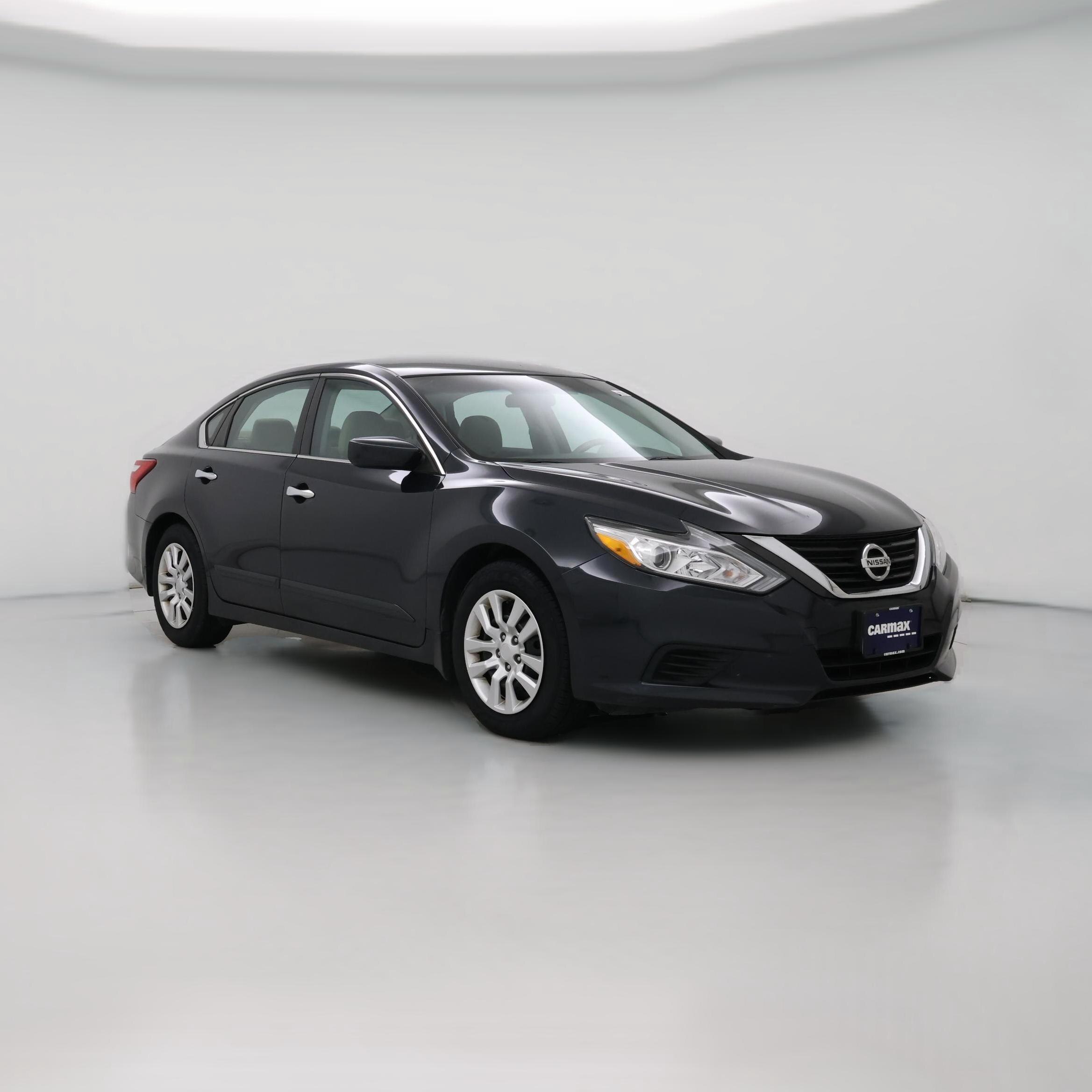 Thumbnail: 2016 Nissan Altima - 1