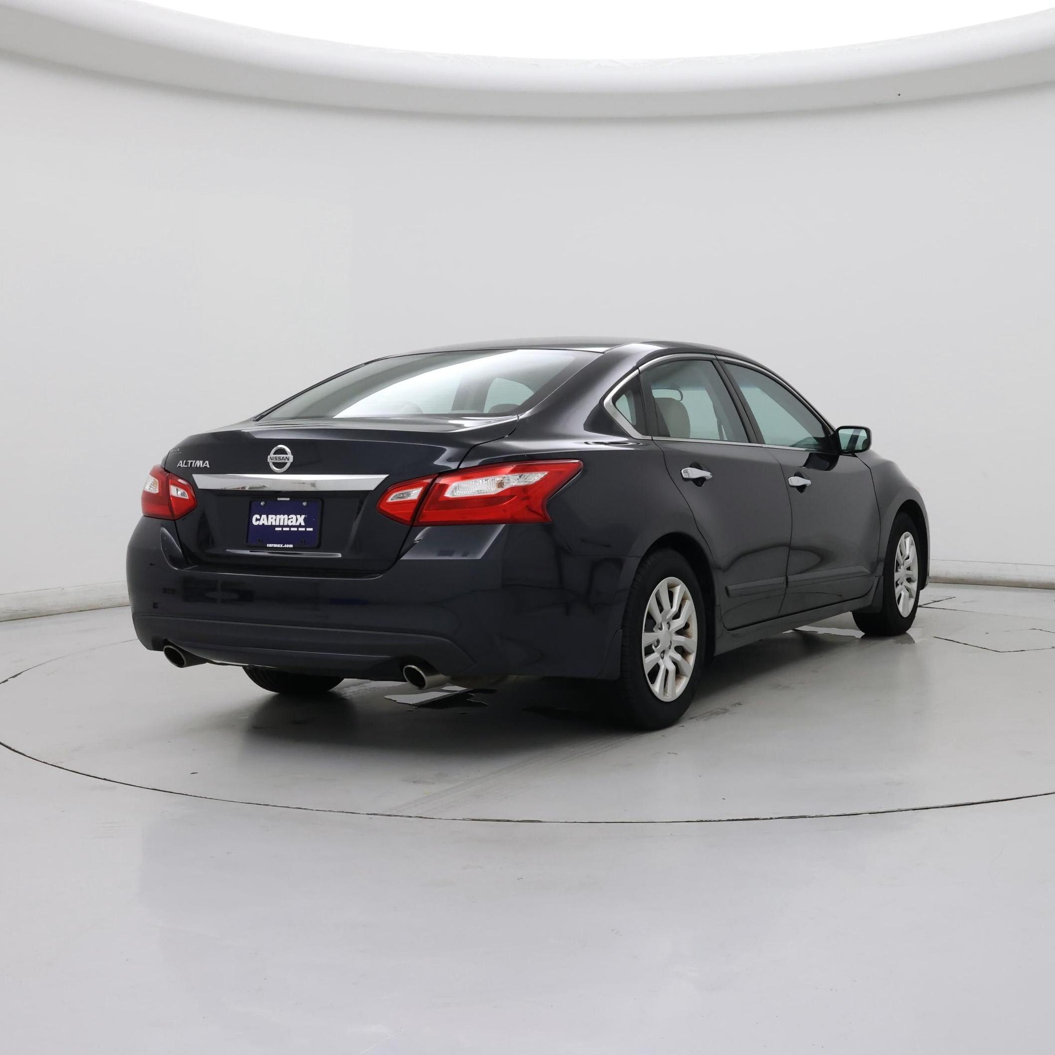 Thumbnail: 2016 Nissan Altima - 8