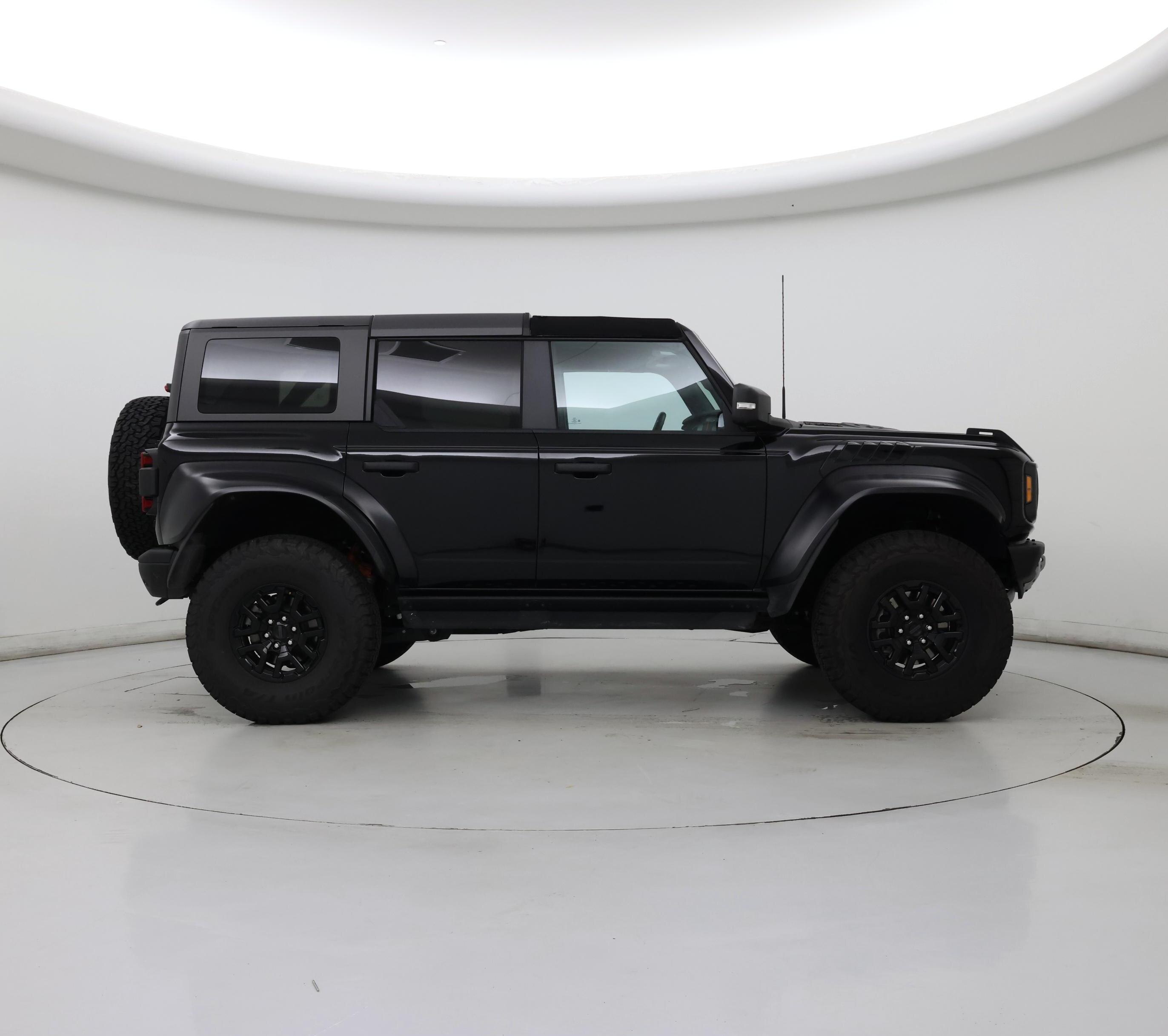 Thumbnail: 2023 Ford Bronco - 7