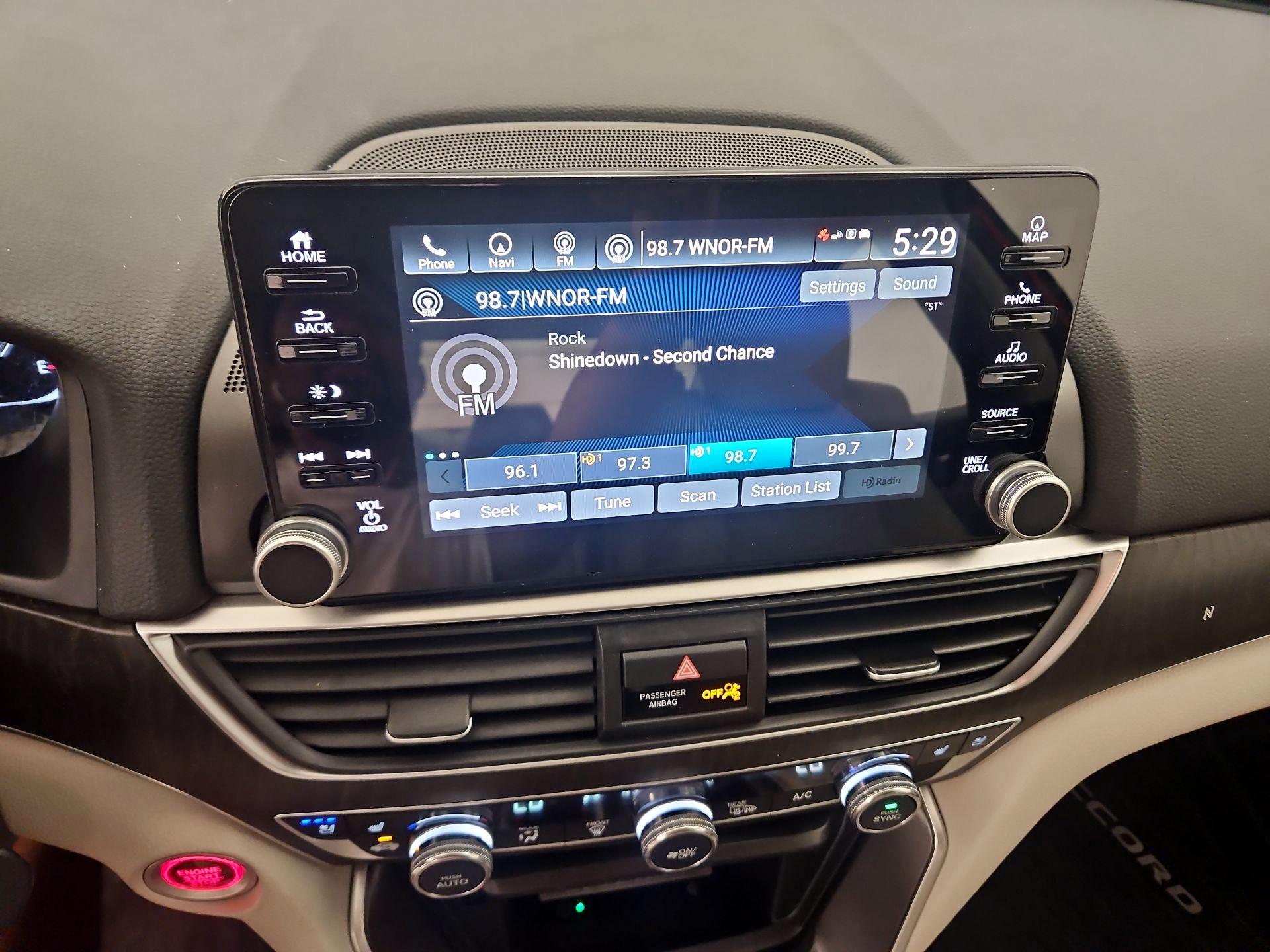Thumbnail: 2018 Honda Accord - 16