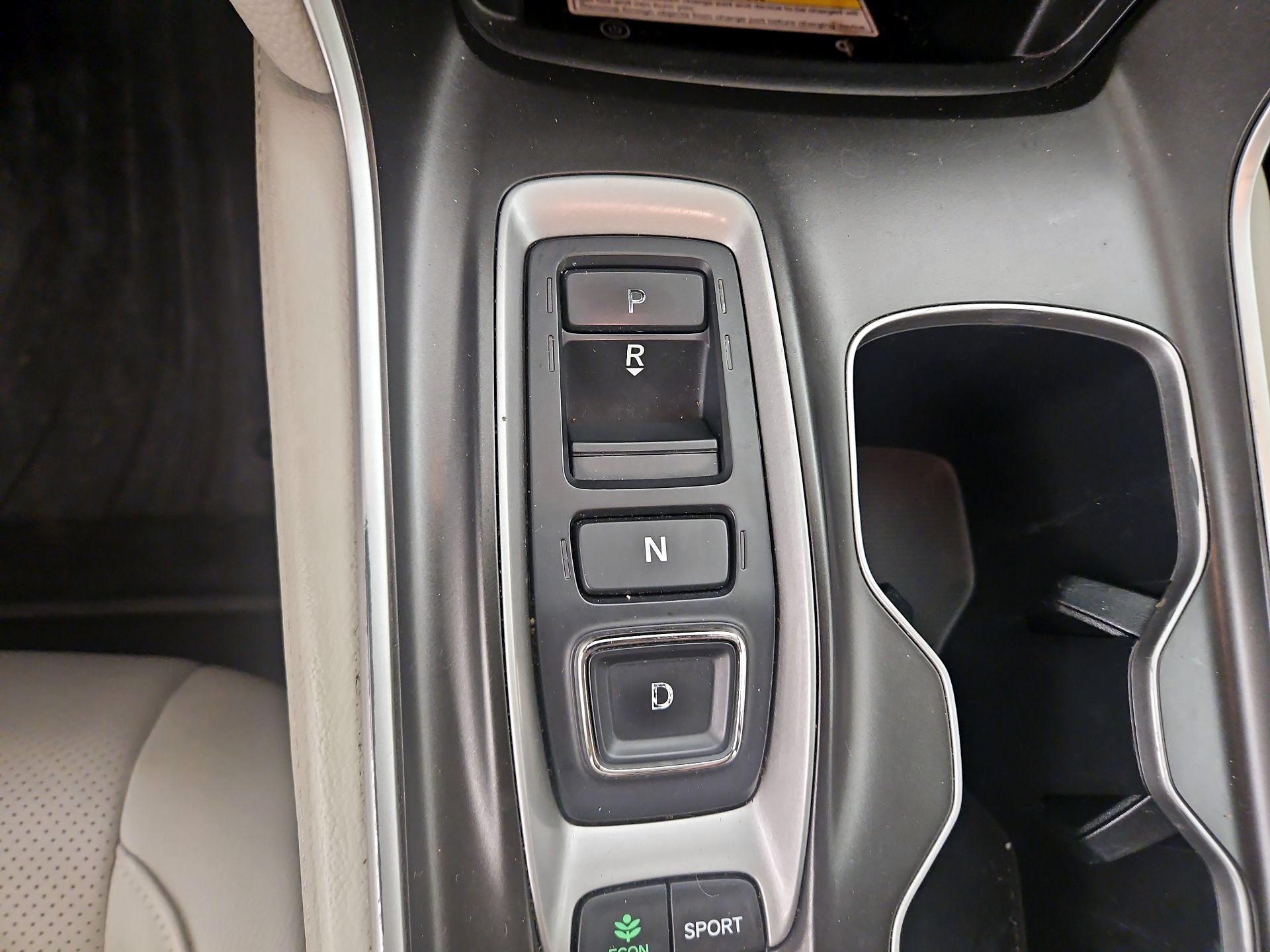 Thumbnail: 2018 Honda Accord - 18