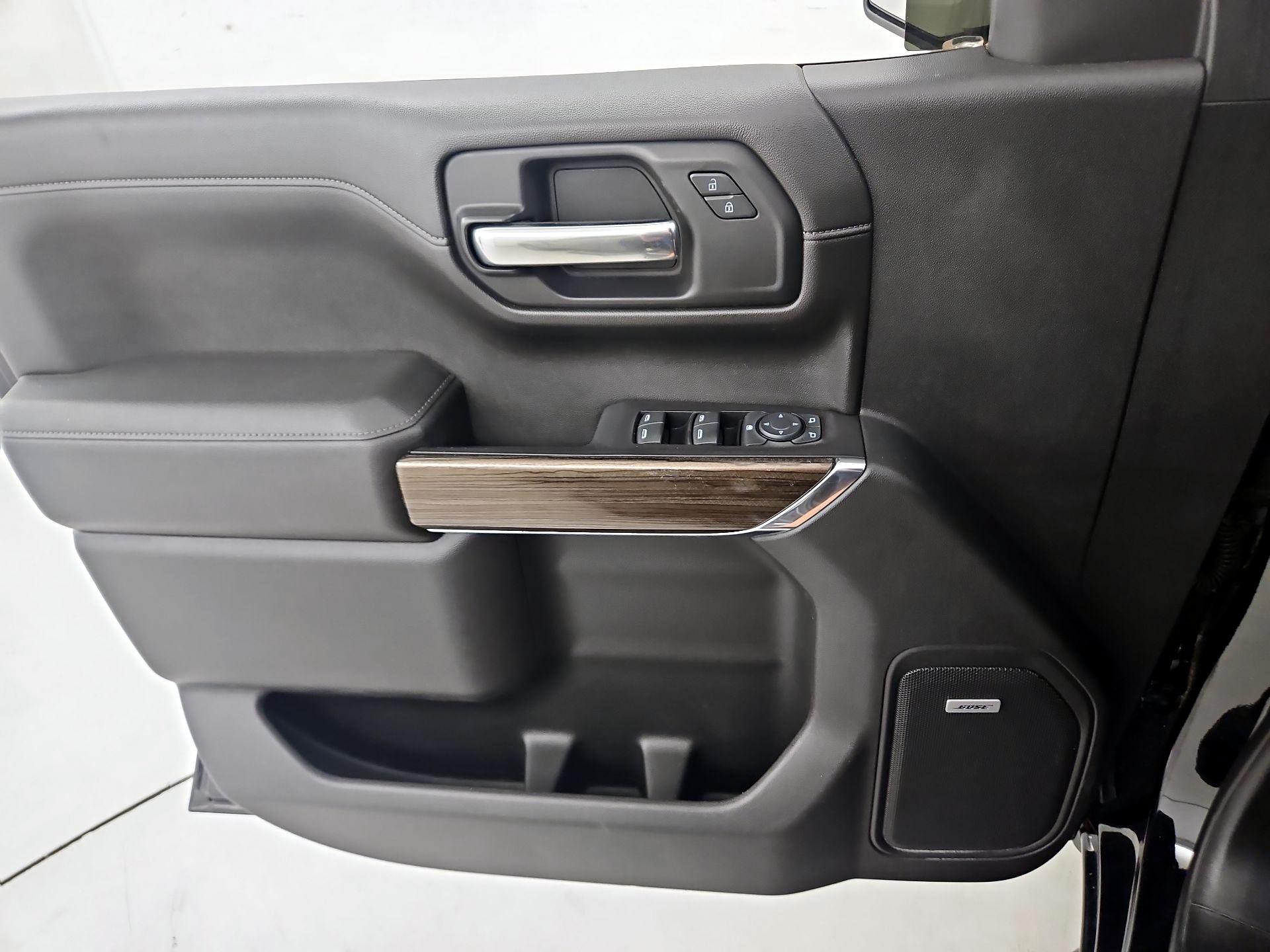 Thumbnail: 2019 Chevrolet Silverado 1500 - 12