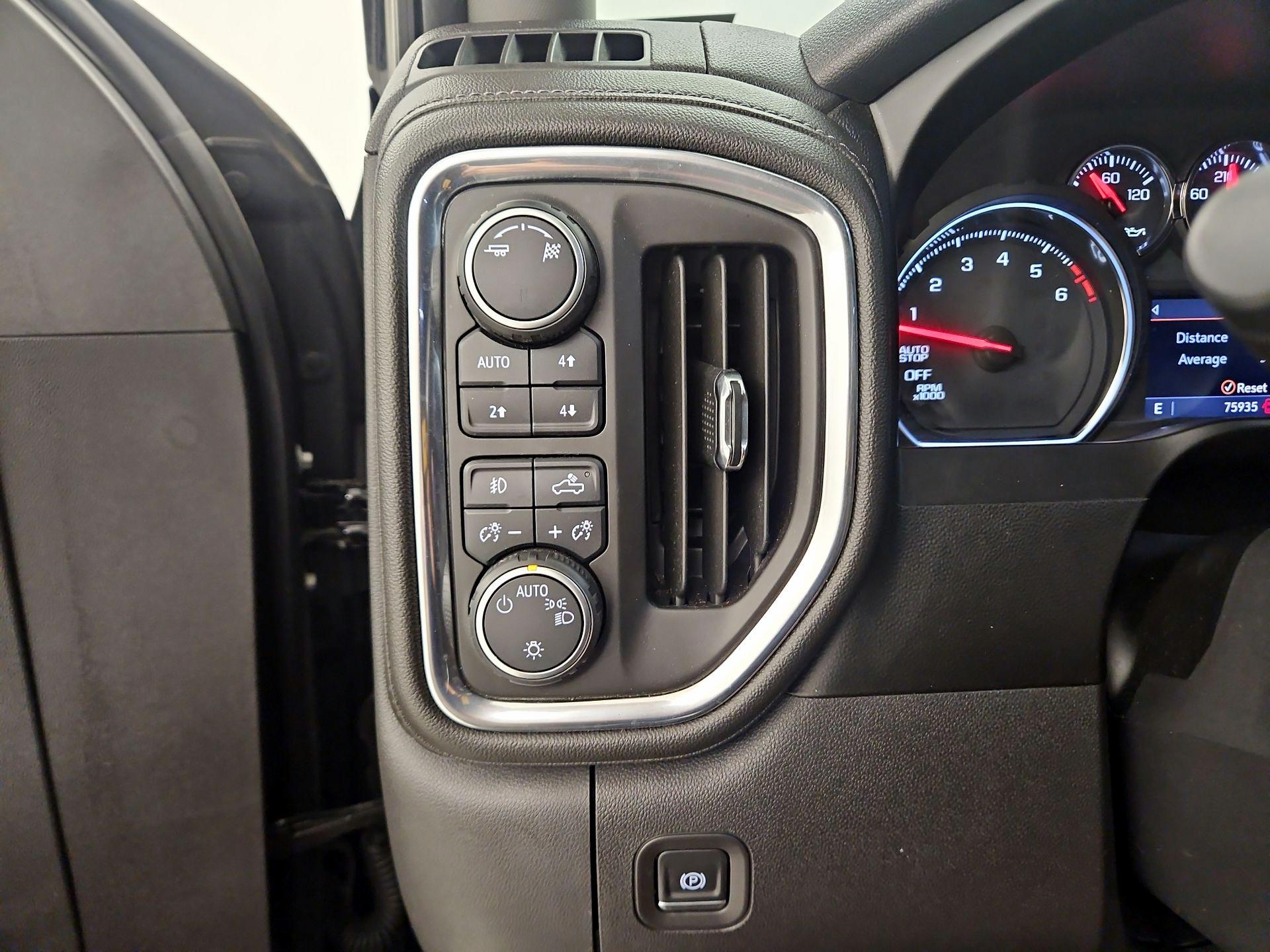 Thumbnail: 2019 Chevrolet Silverado 1500 - 13