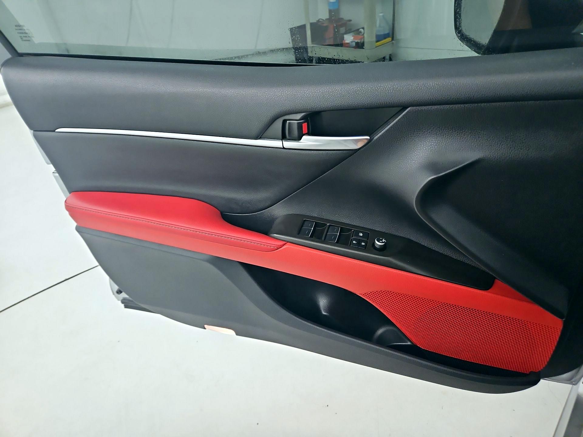 Thumbnail: 2023 Toyota Camry - 12