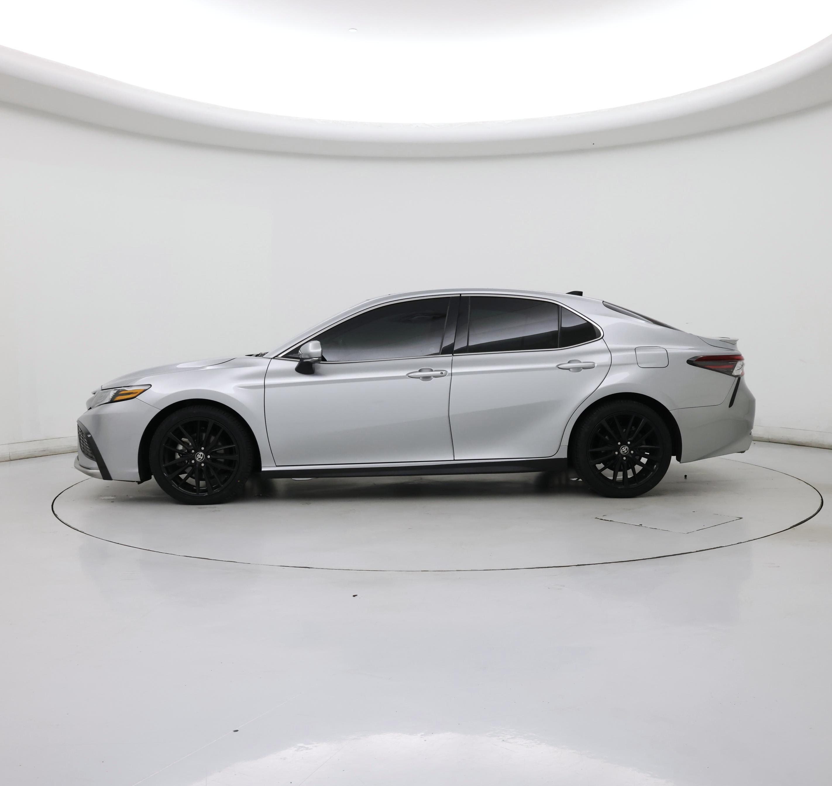 Thumbnail: 2023 Toyota Camry - 3