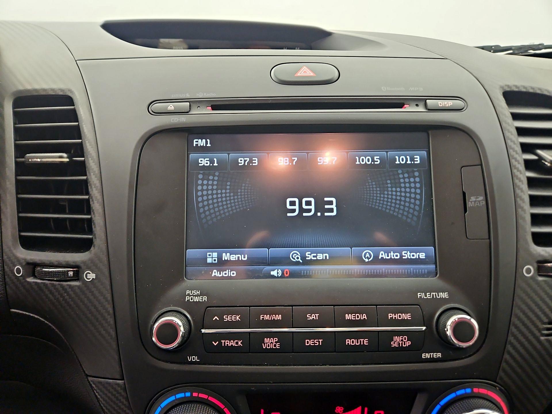 Thumbnail: 2016 Kia Forte - 16